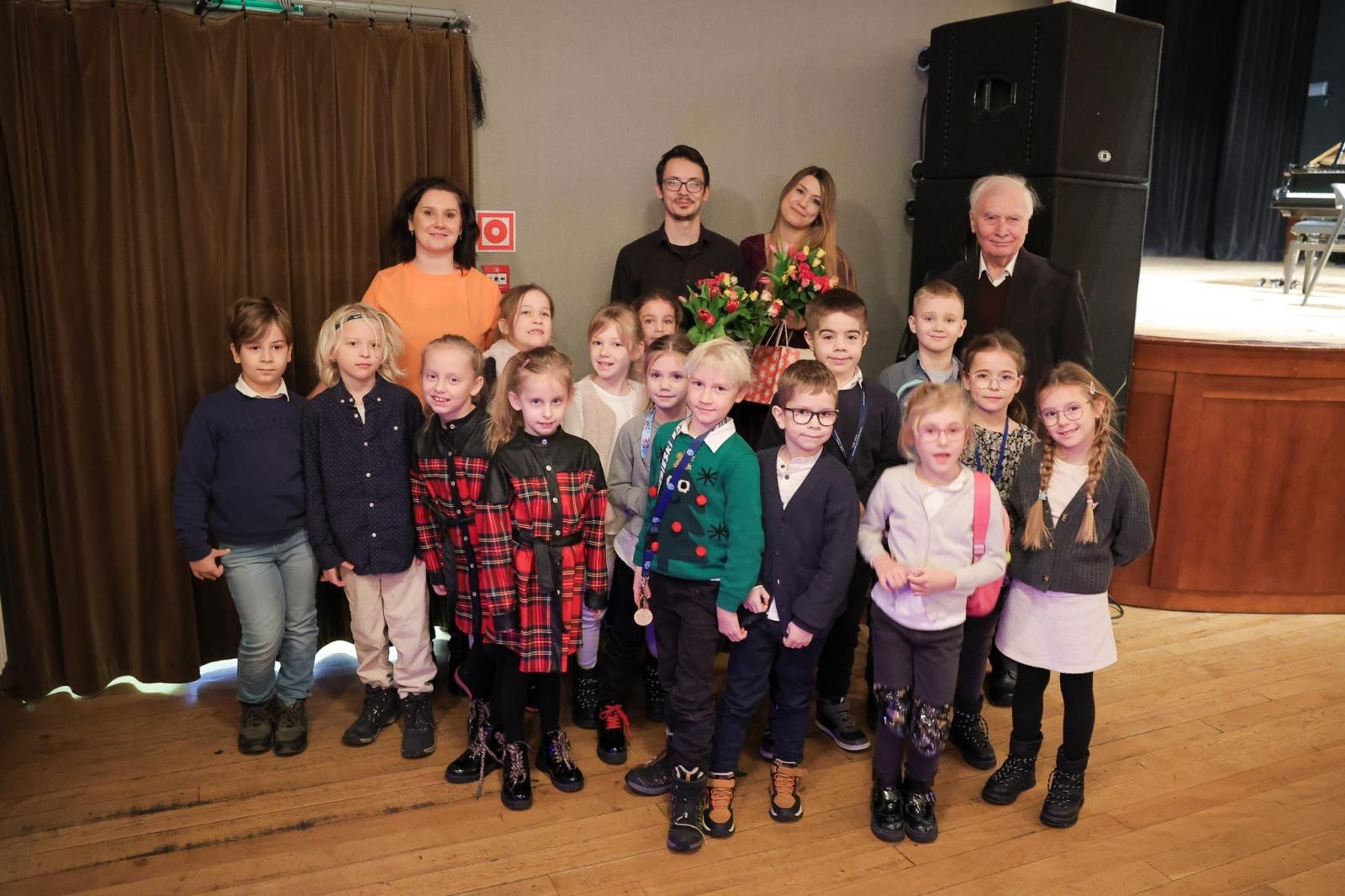 Zdjęcie w galerii na portalu naszraciborz.pl: Wiolonczela muzycznym bohaterem styczniowych koncertów umuzykalniających wiadomości z regionu