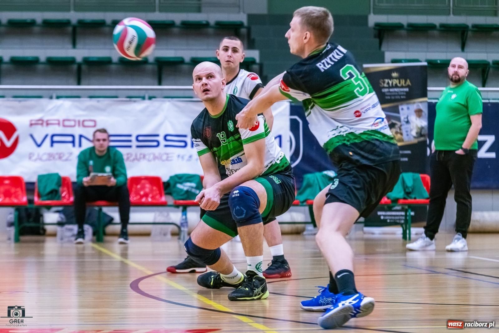 Zdjęcie w galerii na portalu naszraciborz.pl: Outsider pokonany, komplet punktów zapisany [FOTO] wiadomości z regionu