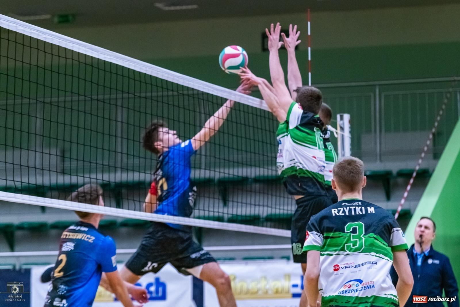 Zdjęcie w galerii na portalu naszraciborz.pl: Outsider pokonany, komplet punktów zapisany [FOTO] wiadomości z regionu