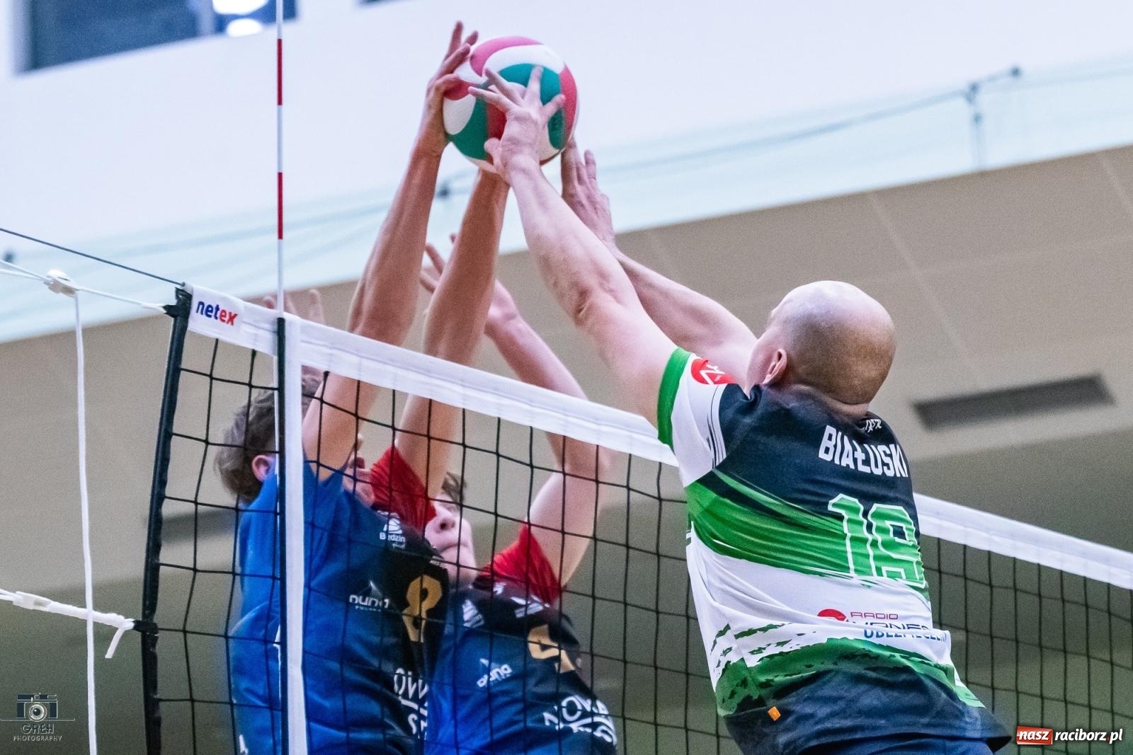 Zdjęcie w galerii na portalu naszraciborz.pl: Outsider pokonany, komplet punktów zapisany [FOTO] wiadomości z regionu