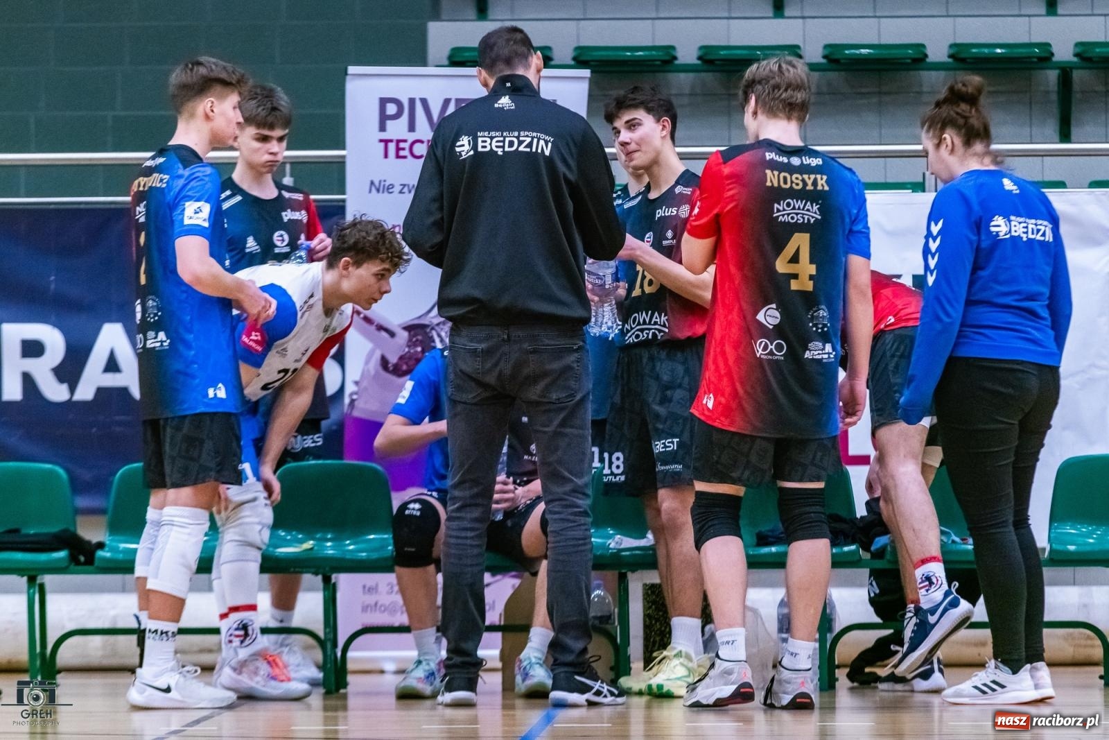 Zdjęcie w galerii na portalu naszraciborz.pl: Outsider pokonany, komplet punktów zapisany [FOTO] wiadomości z regionu