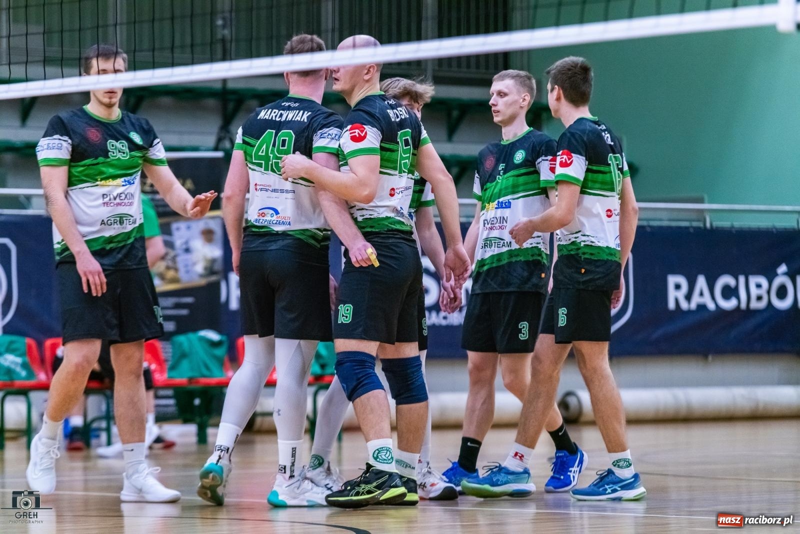 Zdjęcie w galerii na portalu naszraciborz.pl: Outsider pokonany, komplet punktów zapisany [FOTO] wiadomości z regionu