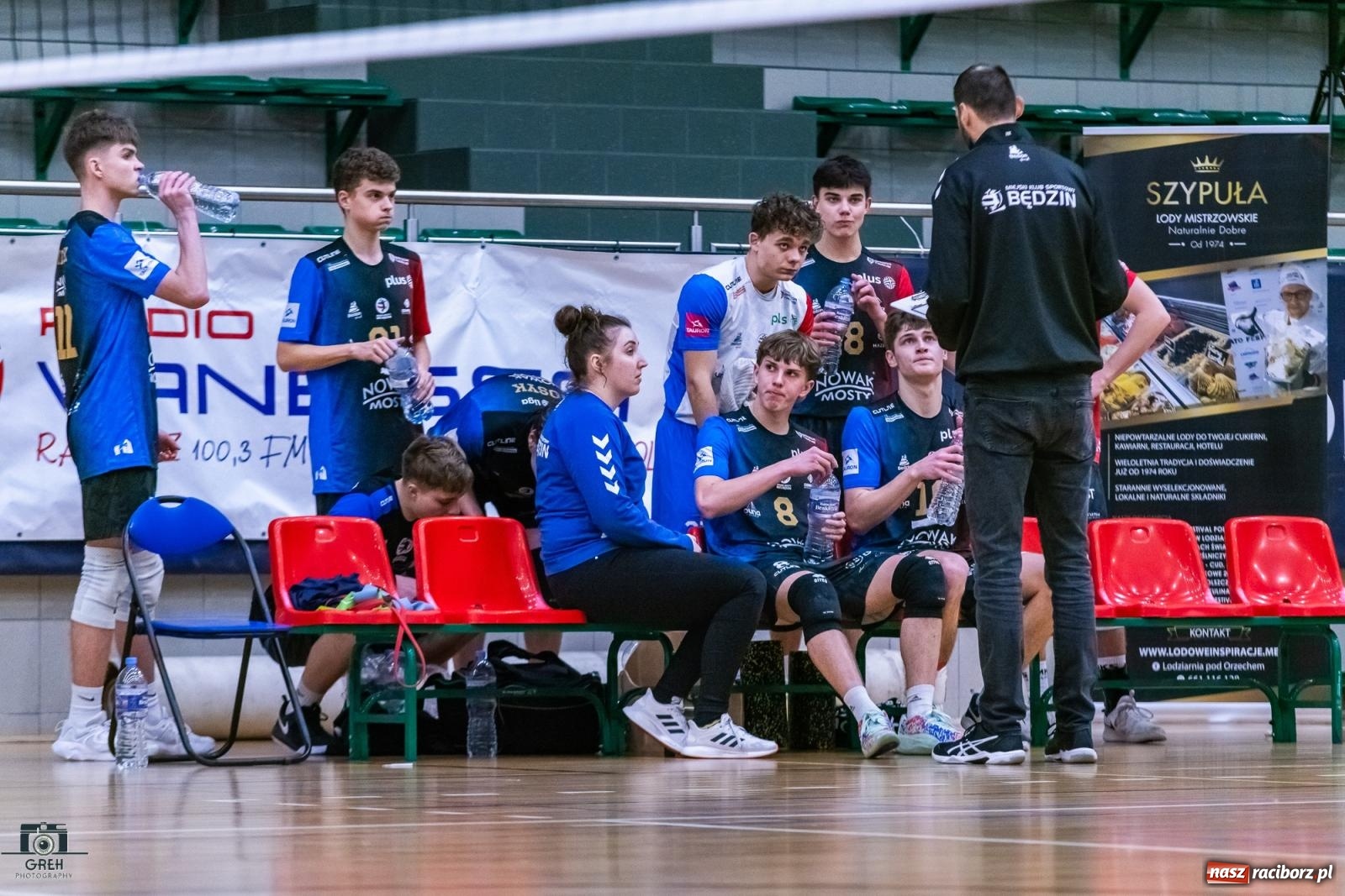 Zdjęcie w galerii na portalu naszraciborz.pl: Outsider pokonany, komplet punktów zapisany [FOTO] wiadomości z regionu