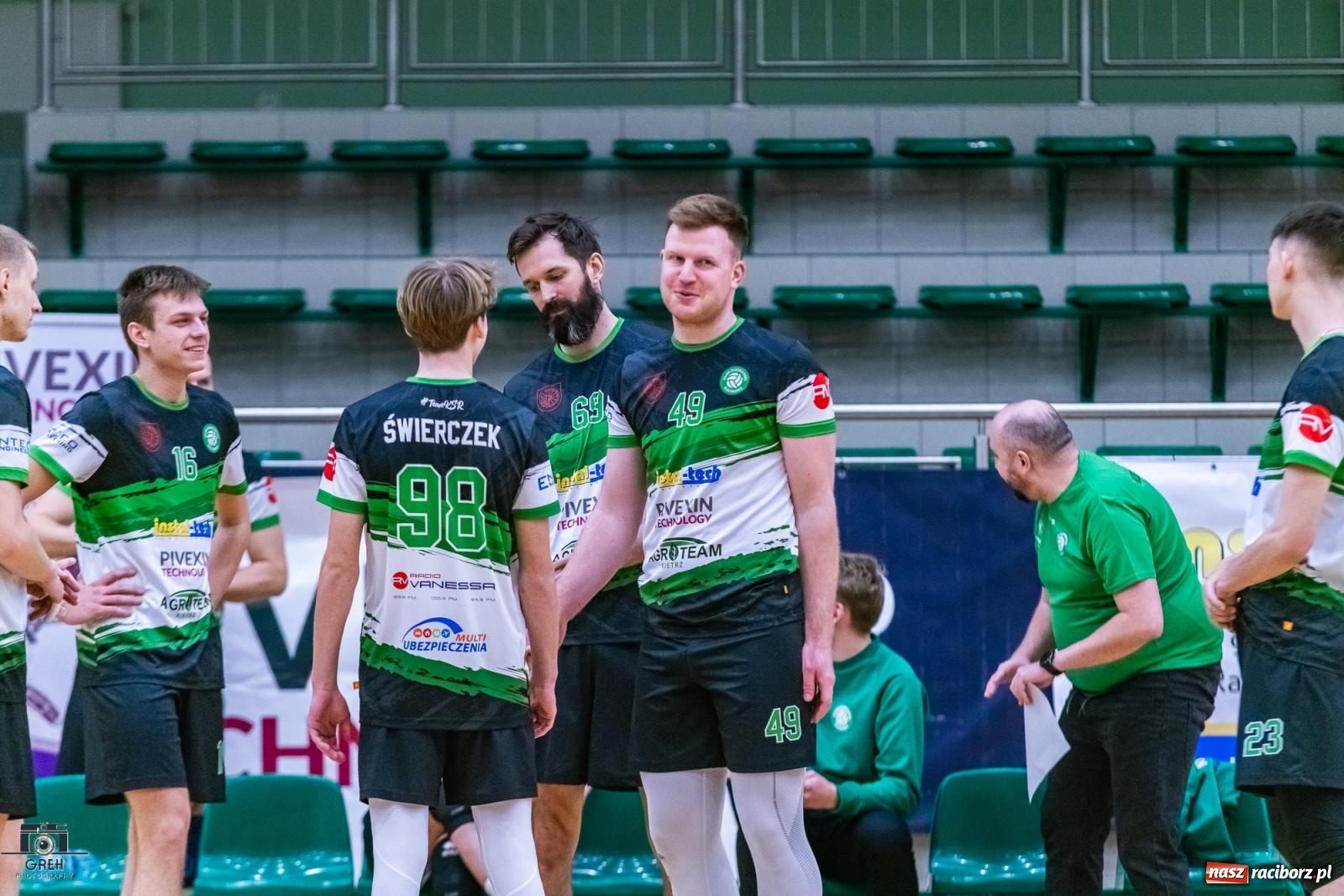 Zdjęcie w galerii na portalu naszraciborz.pl: Outsider pokonany, komplet punktów zapisany [FOTO] wiadomości z regionu