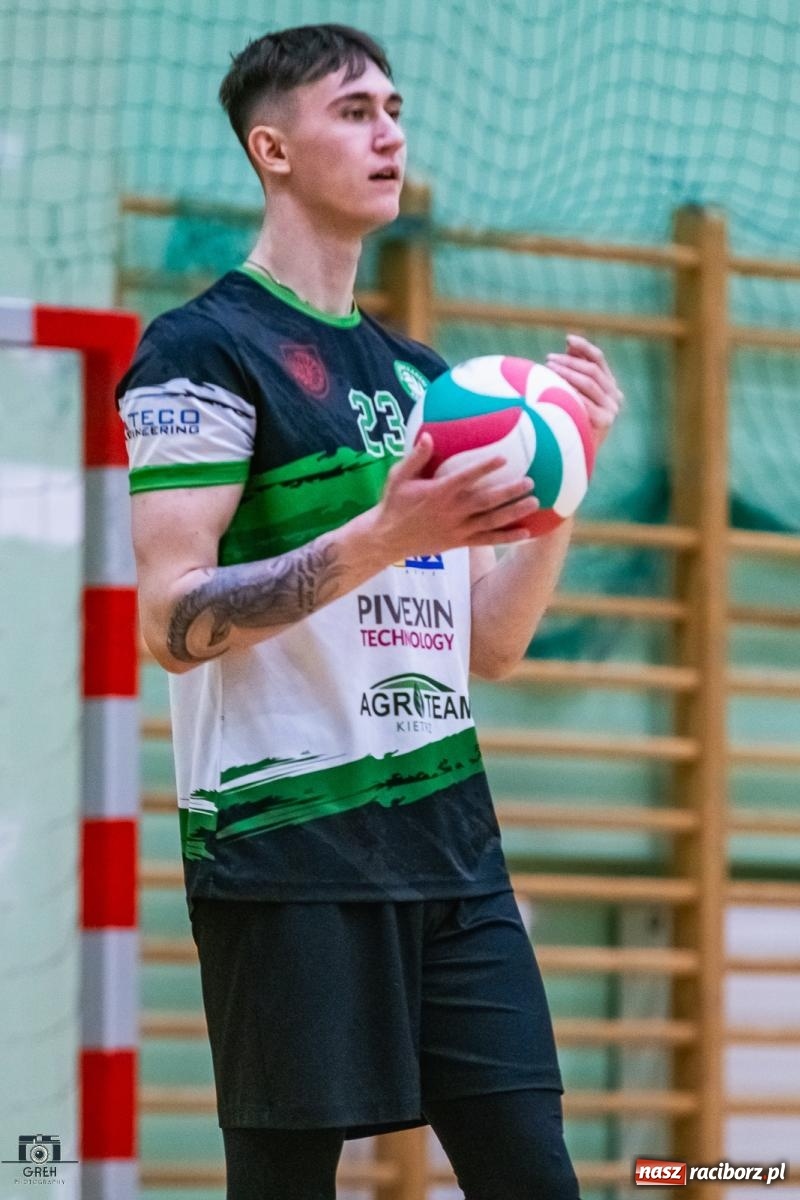 Zdjęcie w galerii na portalu naszraciborz.pl: Outsider pokonany, komplet punktów zapisany [FOTO] wiadomości z regionu