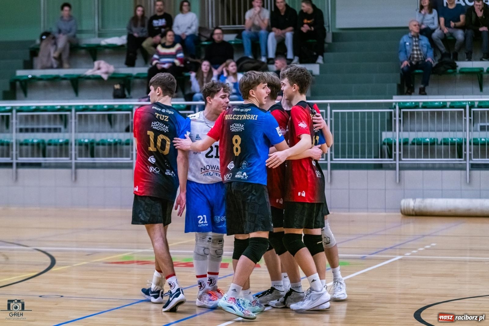 Zdjęcie w galerii na portalu naszraciborz.pl: Outsider pokonany, komplet punktów zapisany [FOTO] wiadomości z regionu