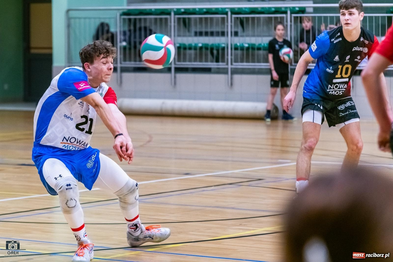 Zdjęcie w galerii na portalu naszraciborz.pl: Outsider pokonany, komplet punktów zapisany [FOTO] wiadomości z regionu