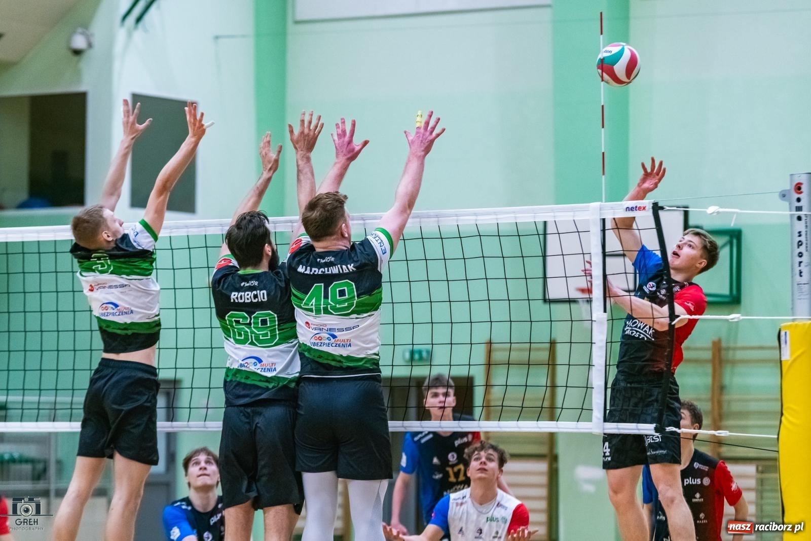 Zdjęcie w galerii na portalu naszraciborz.pl: Outsider pokonany, komplet punktów zapisany [FOTO] wiadomości z regionu