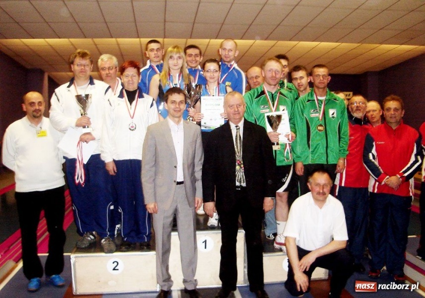 Zdjęcie w galerii na portalu naszraciborz.pl: Rozgrywki kręglarzy dobiegły końca wiadomości z regionu