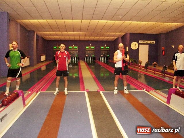 Zdjęcie w galerii na portalu naszraciborz.pl: Rozgrywki kręglarzy dobiegły końca wiadomości z regionu