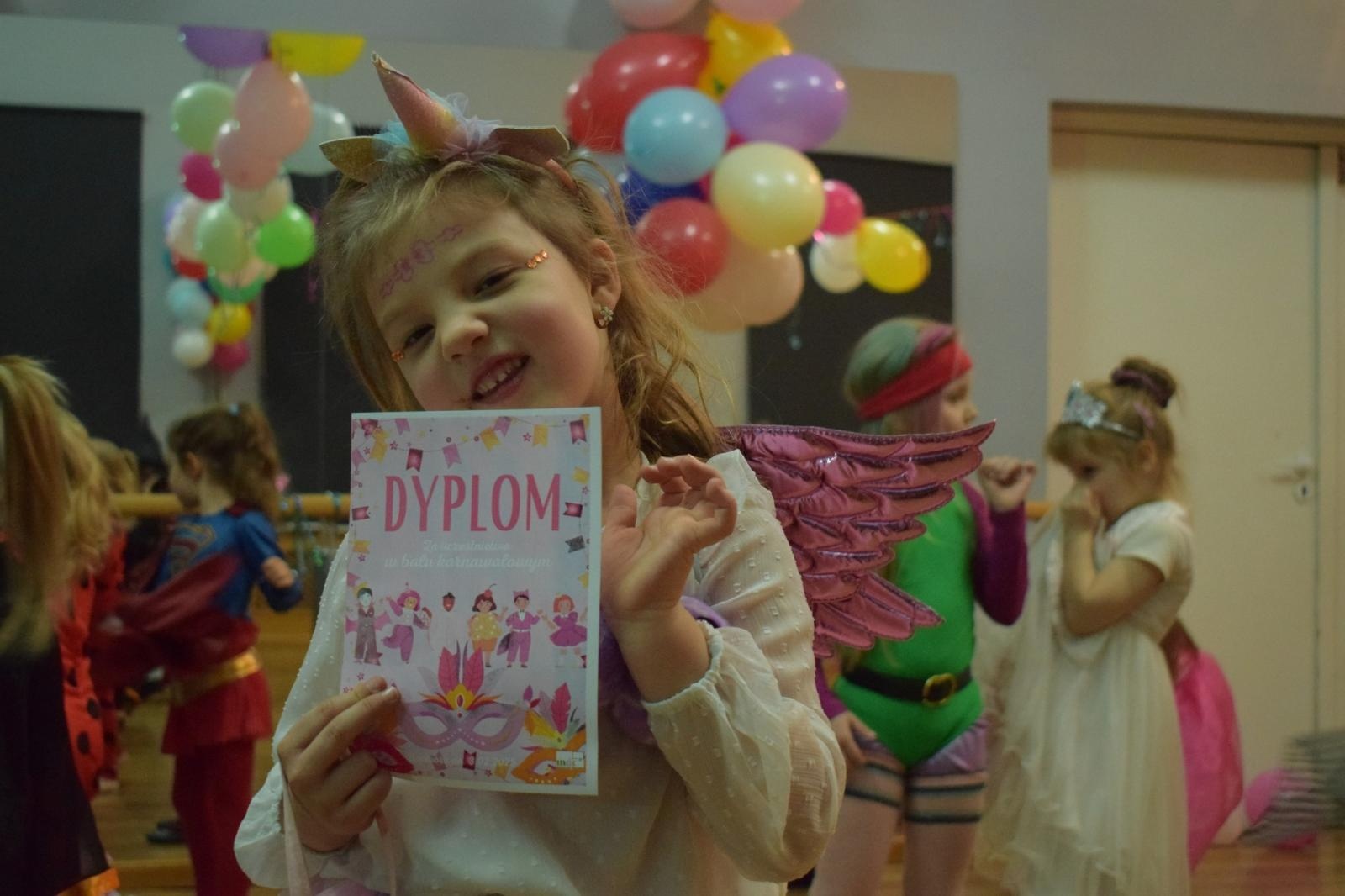 Zdjęcie w galerii na portalu naszraciborz.pl: Bal karnawałowy w MDK pełen radości i kolorowych strojów wiadomości z regionu