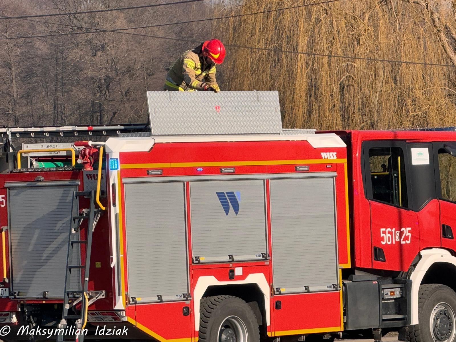 Zdjęcie w galerii na portalu naszraciborz.pl: Dachowanie na Rybnickiej w Rzuchowie [FOTO] wiadomości z regionu