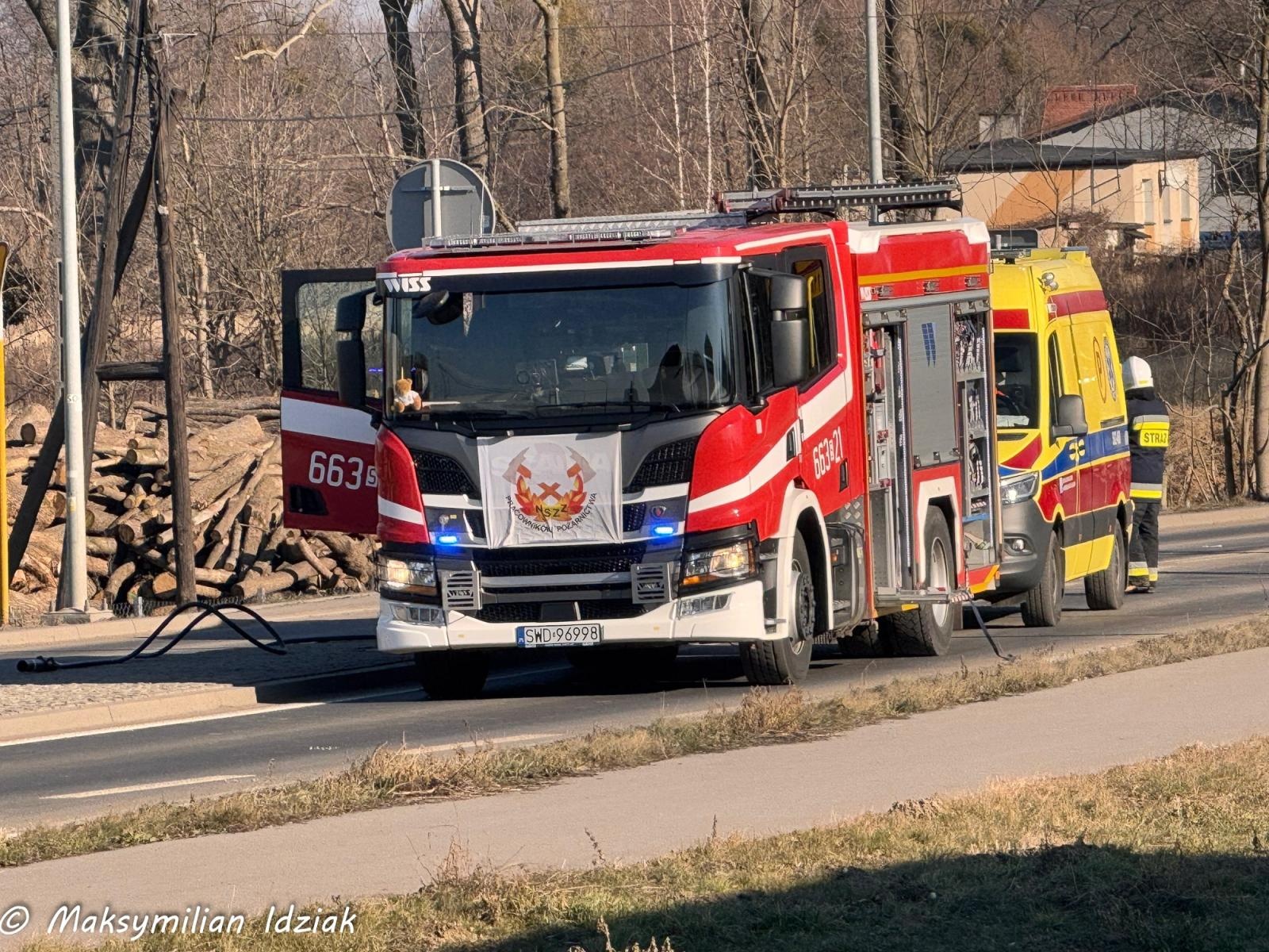 Zdjęcie w galerii na portalu naszraciborz.pl: Dachowanie na Rybnickiej w Rzuchowie [FOTO] wiadomości z regionu