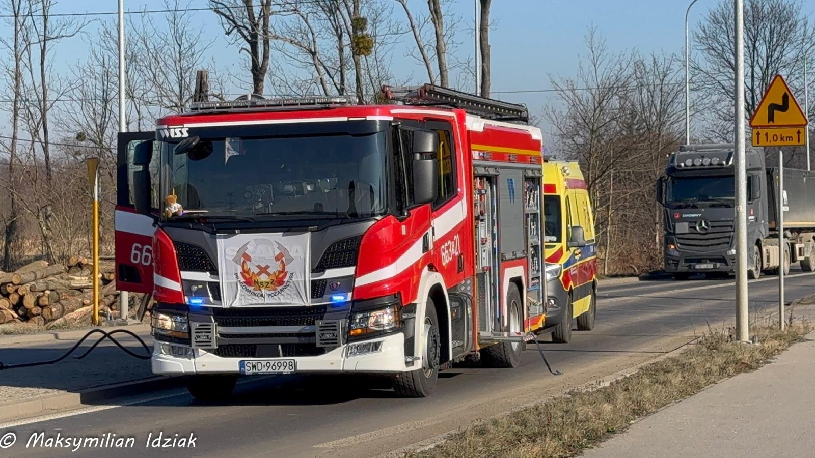 Zdjęcie w galerii na portalu naszraciborz.pl: Dachowanie na Rybnickiej w Rzuchowie [FOTO] wiadomości z regionu