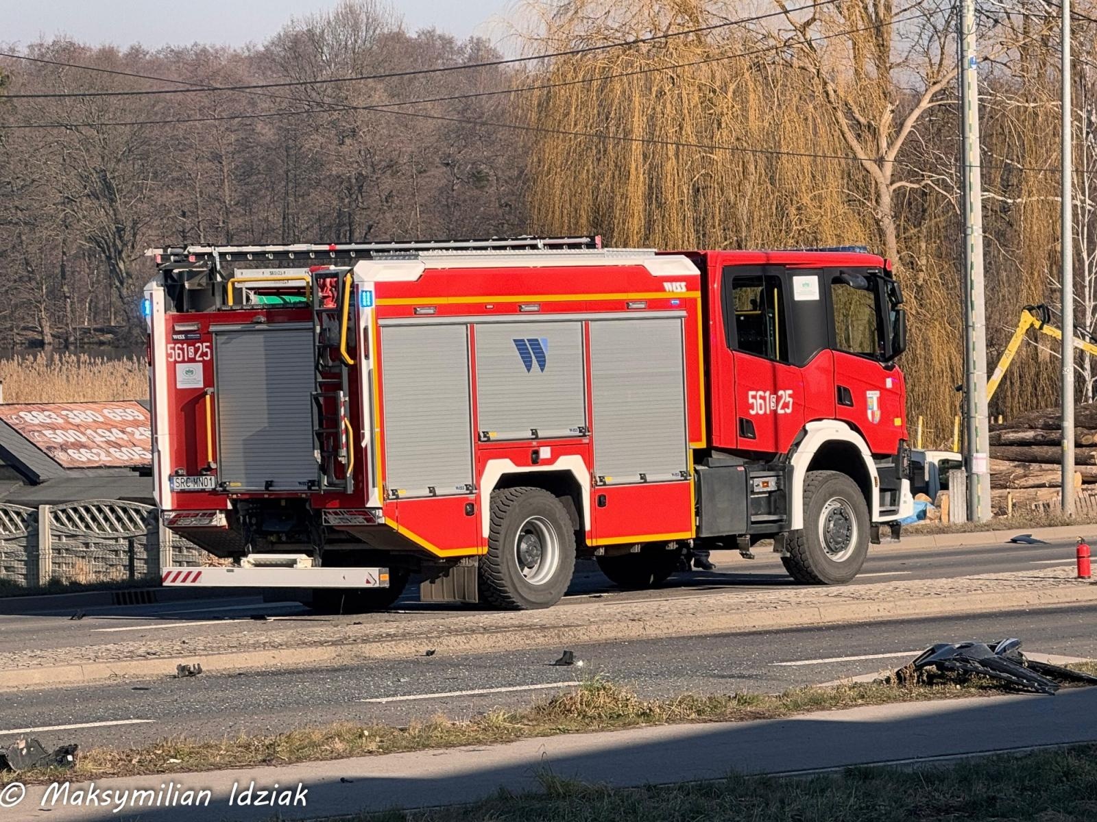 Zdjęcie w galerii na portalu naszraciborz.pl: Dachowanie na Rybnickiej w Rzuchowie [FOTO] wiadomości z regionu