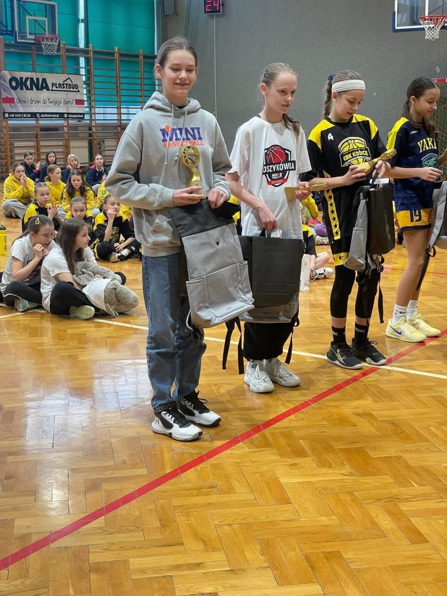 Zdjęcie w galerii na portalu naszraciborz.pl: Zdecydował jeden punkt. KS Minibasketball Racibórz na drugim miejscu Bochnia Cup 2025 wiadomości z regionu