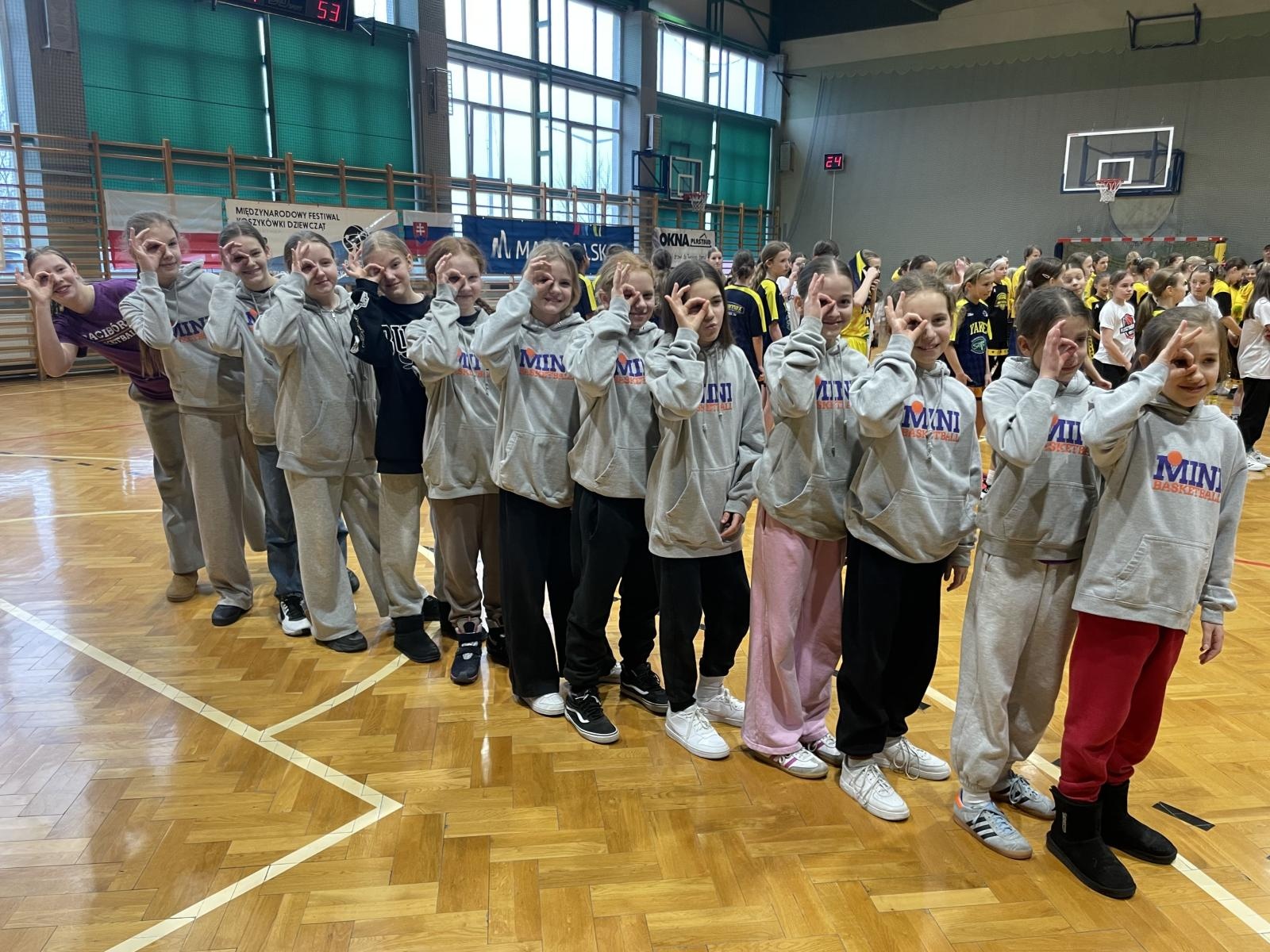 Zdjęcie w galerii na portalu naszraciborz.pl: Zdecydował jeden punkt. KS Minibasketball Racibórz na drugim miejscu Bochnia Cup 2025 wiadomości z regionu