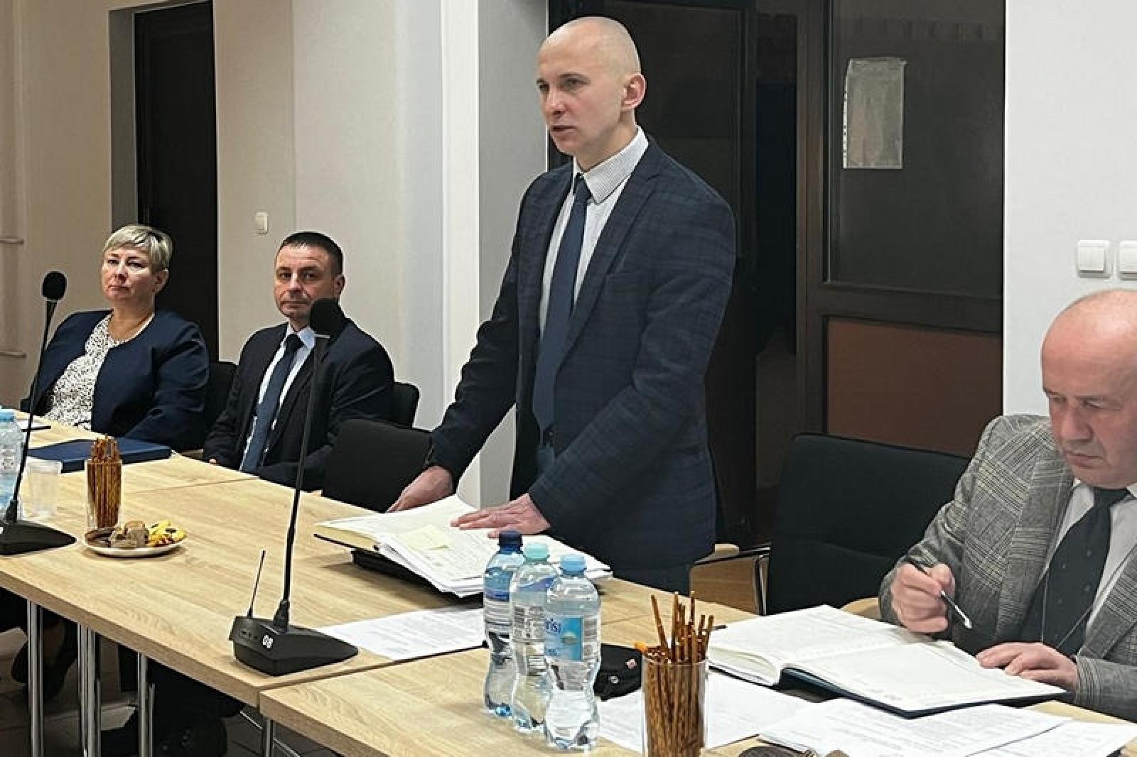 Zdjęcie w galerii na portalu naszraciborz.pl: Odprawa pionu cudzoziemskiego Śląskiego Oddziału Straży Granicznej wiadomości z regionu