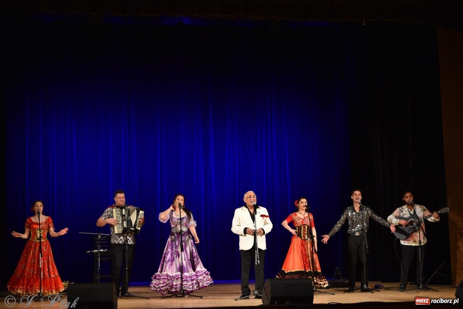 Zdjęcie w galerii na portalu naszraciborz.pl: Od czardasza do przeboju – Don Vasyl zachwycił publiczność wiadomości z regionu