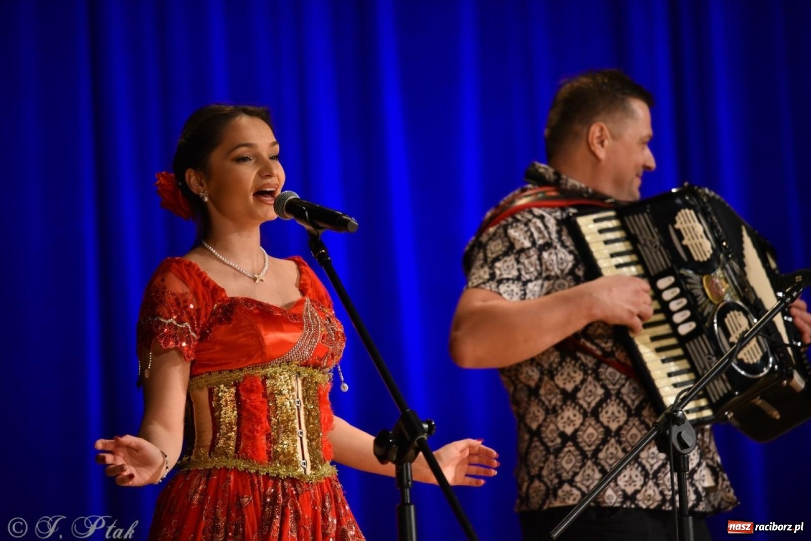 Zdjęcie w galerii na portalu naszraciborz.pl: Od czardasza do przeboju – Don Vasyl zachwycił publiczność wiadomości z regionu