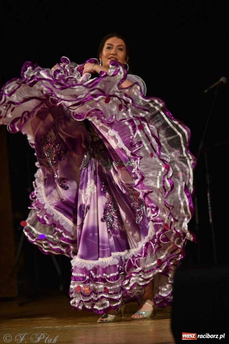 Zdjęcie w galerii na portalu naszraciborz.pl: Od czardasza do przeboju – Don Vasyl zachwycił publiczność wiadomości z regionu