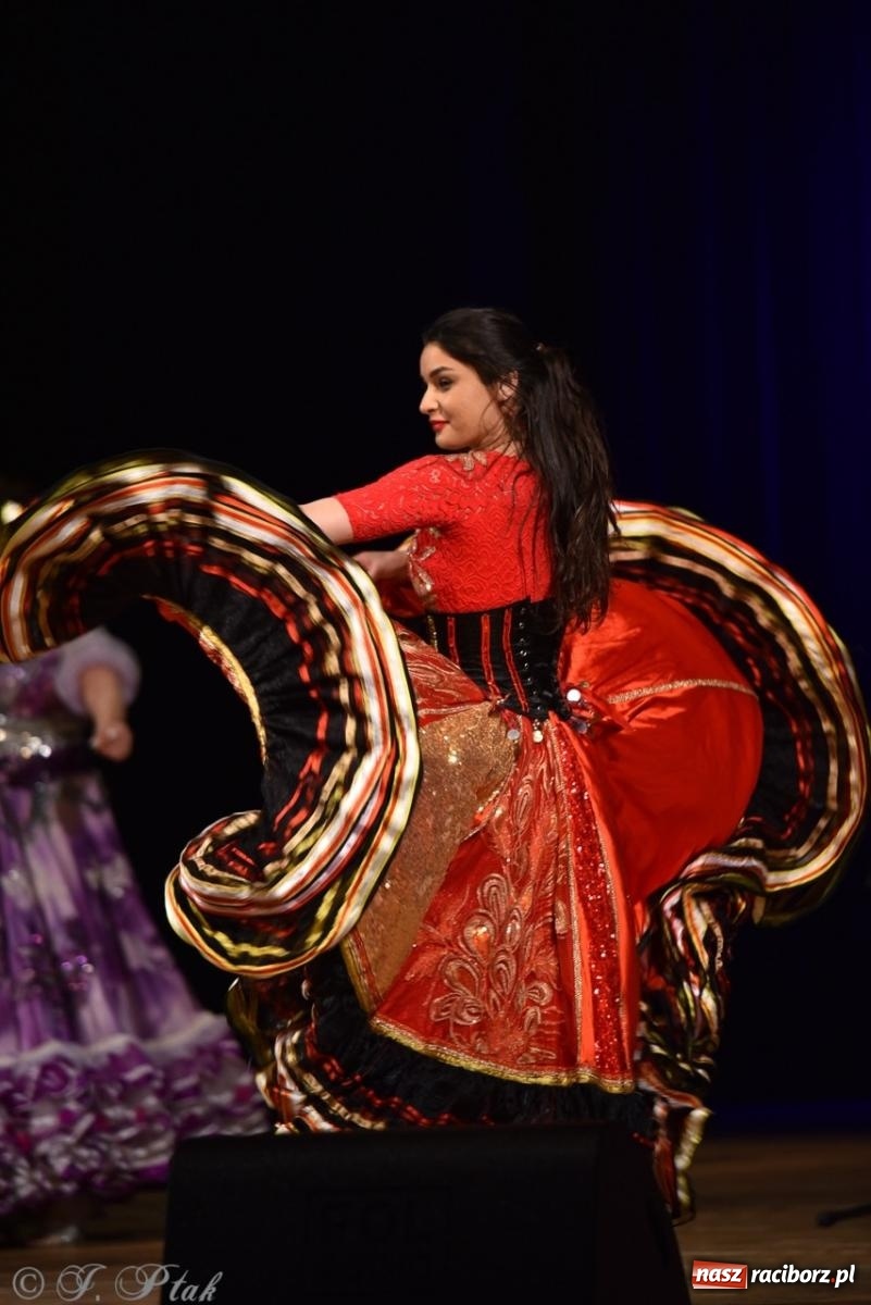 Zdjęcie w galerii na portalu naszraciborz.pl: Od czardasza do przeboju – Don Vasyl zachwycił publiczność wiadomości z regionu