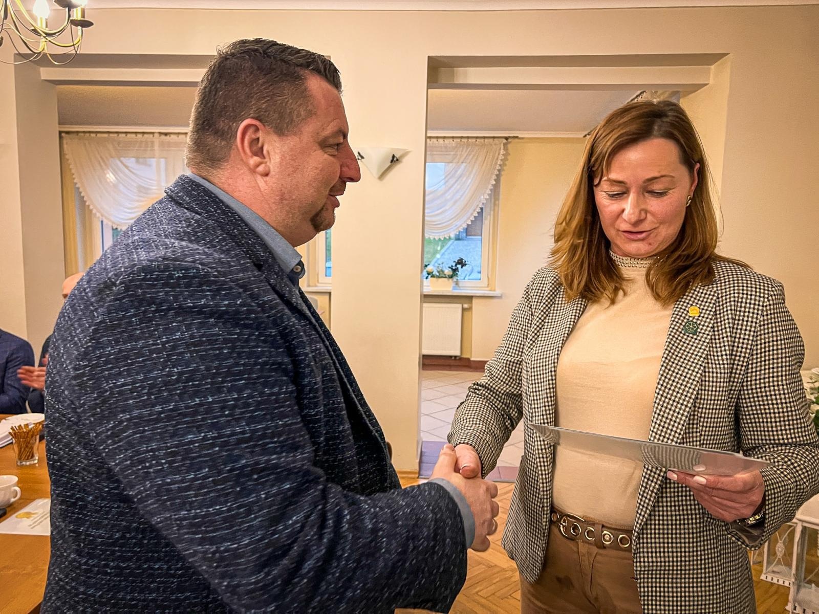 Zdjęcie w galerii na portalu naszraciborz.pl: Kalendarz na 2025 r. zatwierdzony. Hodowcy koni z naszego powiatu na spotkaniu w Ligocie Książęcej wiadomości z regionu