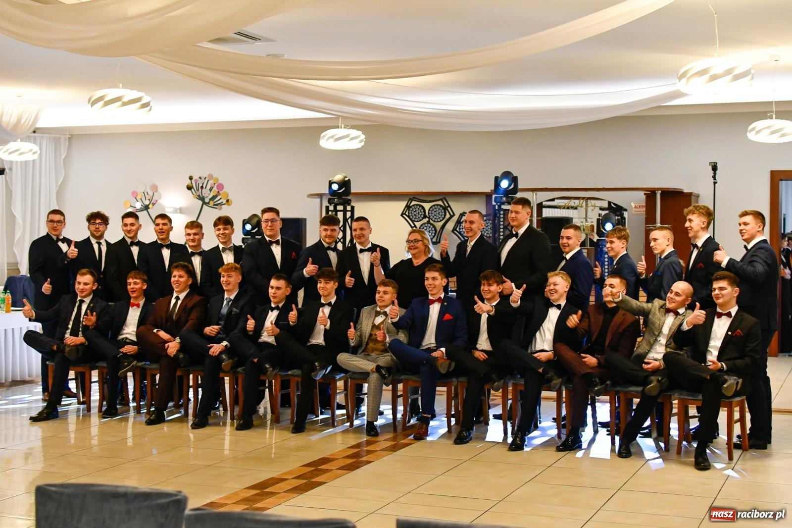 Zdjęcie w galerii na portalu naszraciborz.pl: Studniówka raciborskiego Mechanika [FOTO i WIDEO] wiadomości z regionu