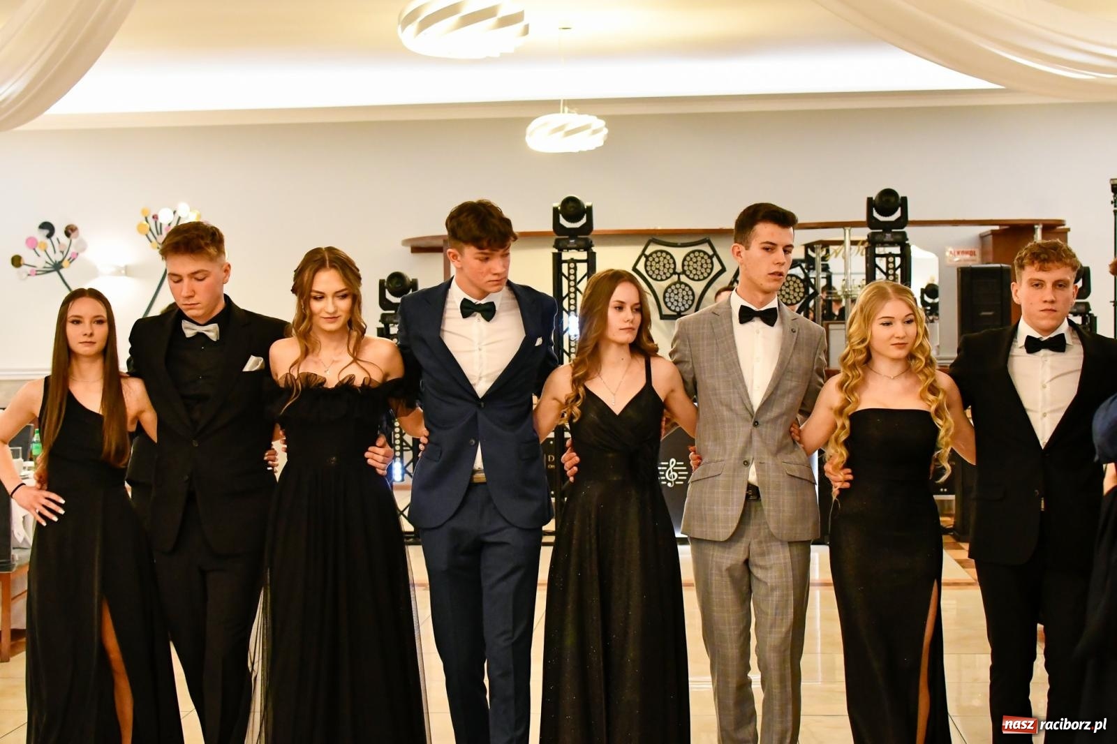 Zdjęcie w galerii na portalu naszraciborz.pl: Studniówka raciborskiego Mechanika [FOTO i WIDEO] wiadomości z regionu