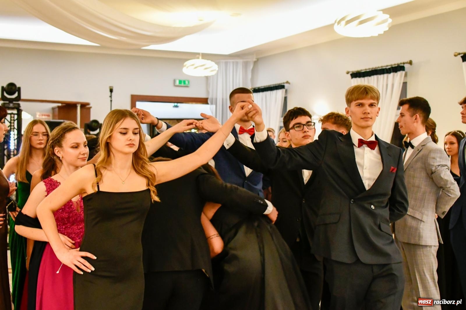 Zdjęcie w galerii na portalu naszraciborz.pl: Studniówka raciborskiego Mechanika [FOTO i WIDEO] wiadomości z regionu