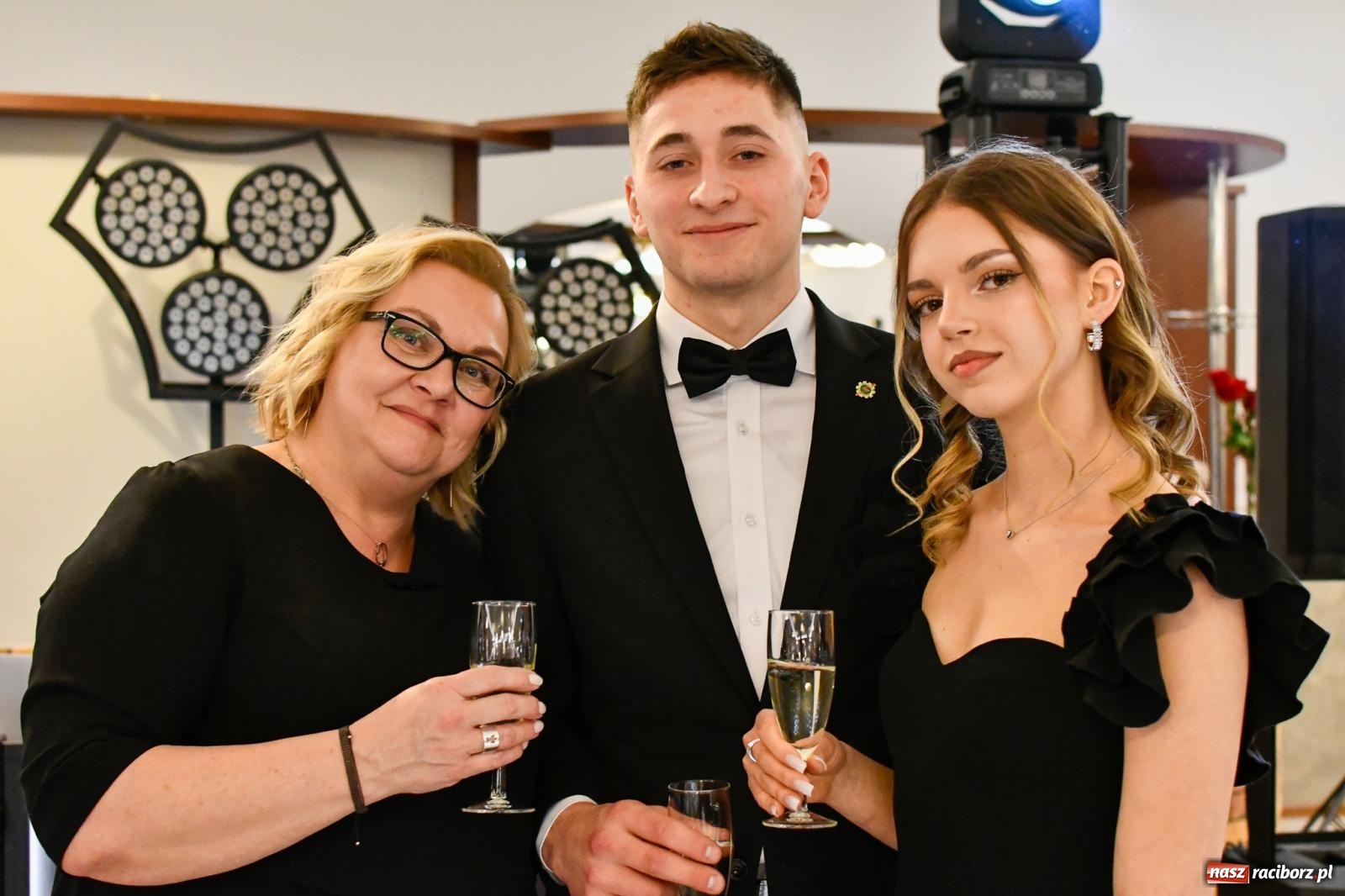 Zdjęcie w galerii na portalu naszraciborz.pl: Studniówka raciborskiego Mechanika [FOTO i WIDEO] wiadomości z regionu