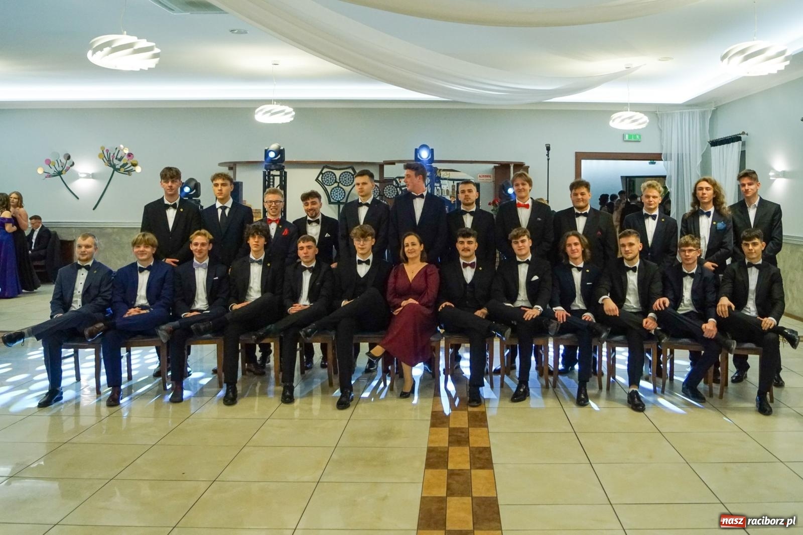 Zdjęcie w galerii na portalu naszraciborz.pl: Studniówka raciborskiego Mechanika [FOTO i WIDEO] wiadomości z regionu