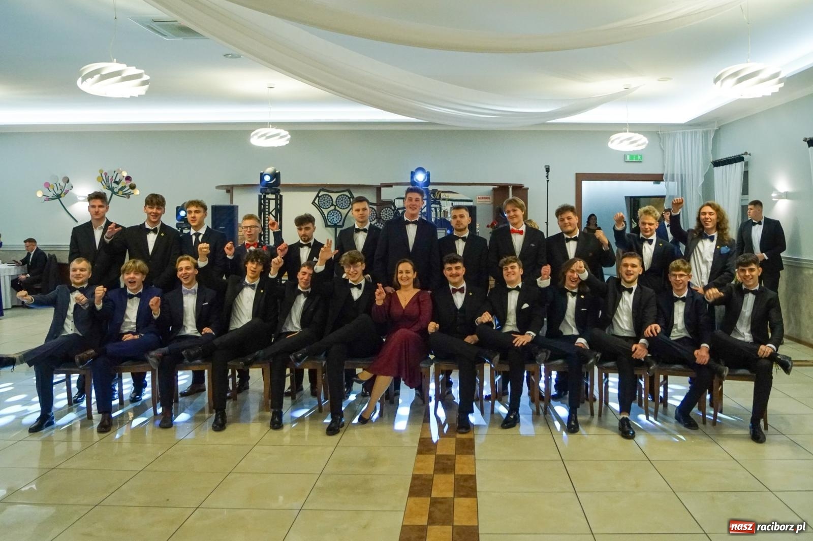 Zdjęcie w galerii na portalu naszraciborz.pl: Studniówka raciborskiego Mechanika [FOTO i WIDEO] wiadomości z regionu