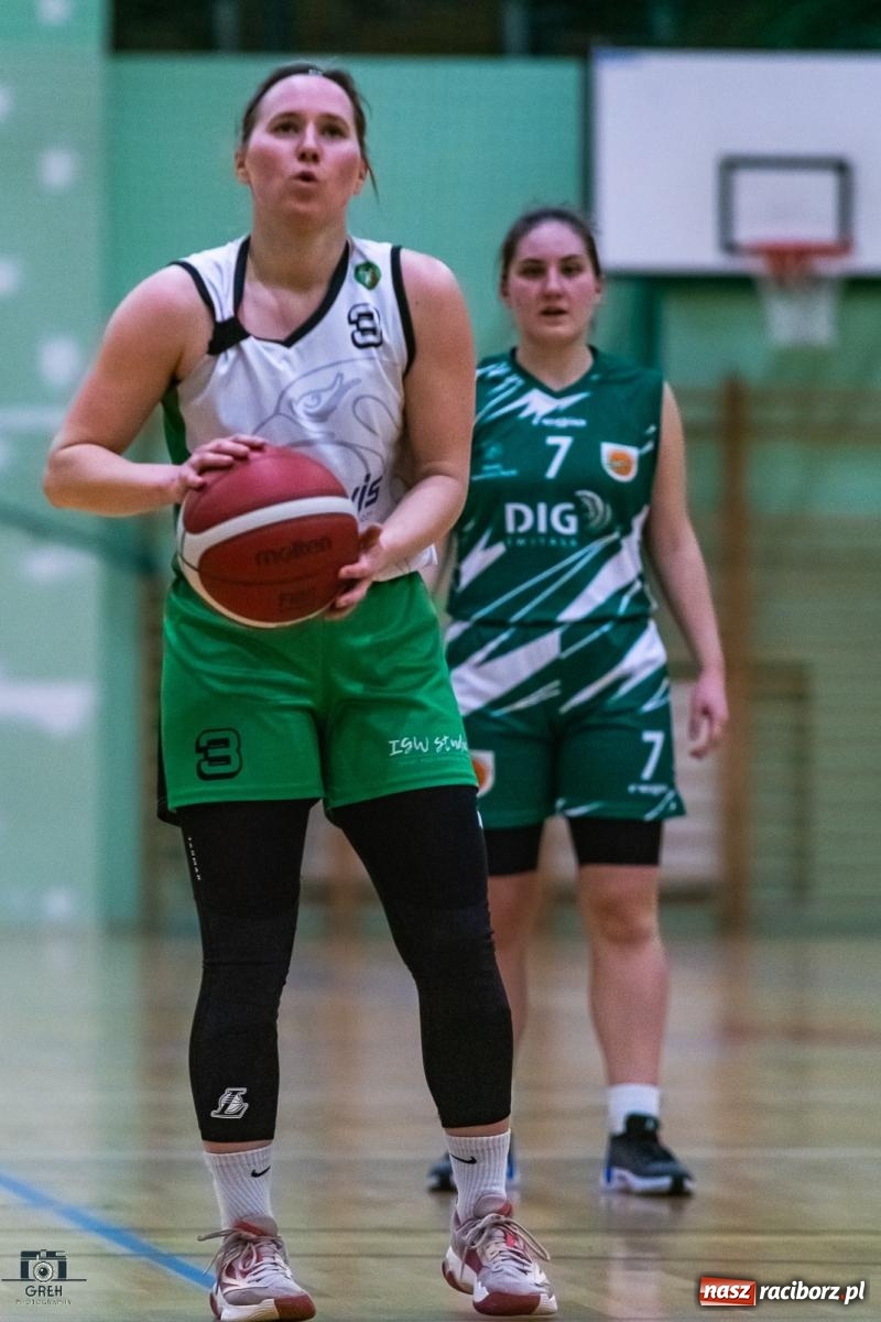 Zdjęcie w galerii na portalu naszraciborz.pl: Koszykarskie derby regionu dla wodzisławskiej Olimpii [FOTO i WIDEO] wiadomości z regionu