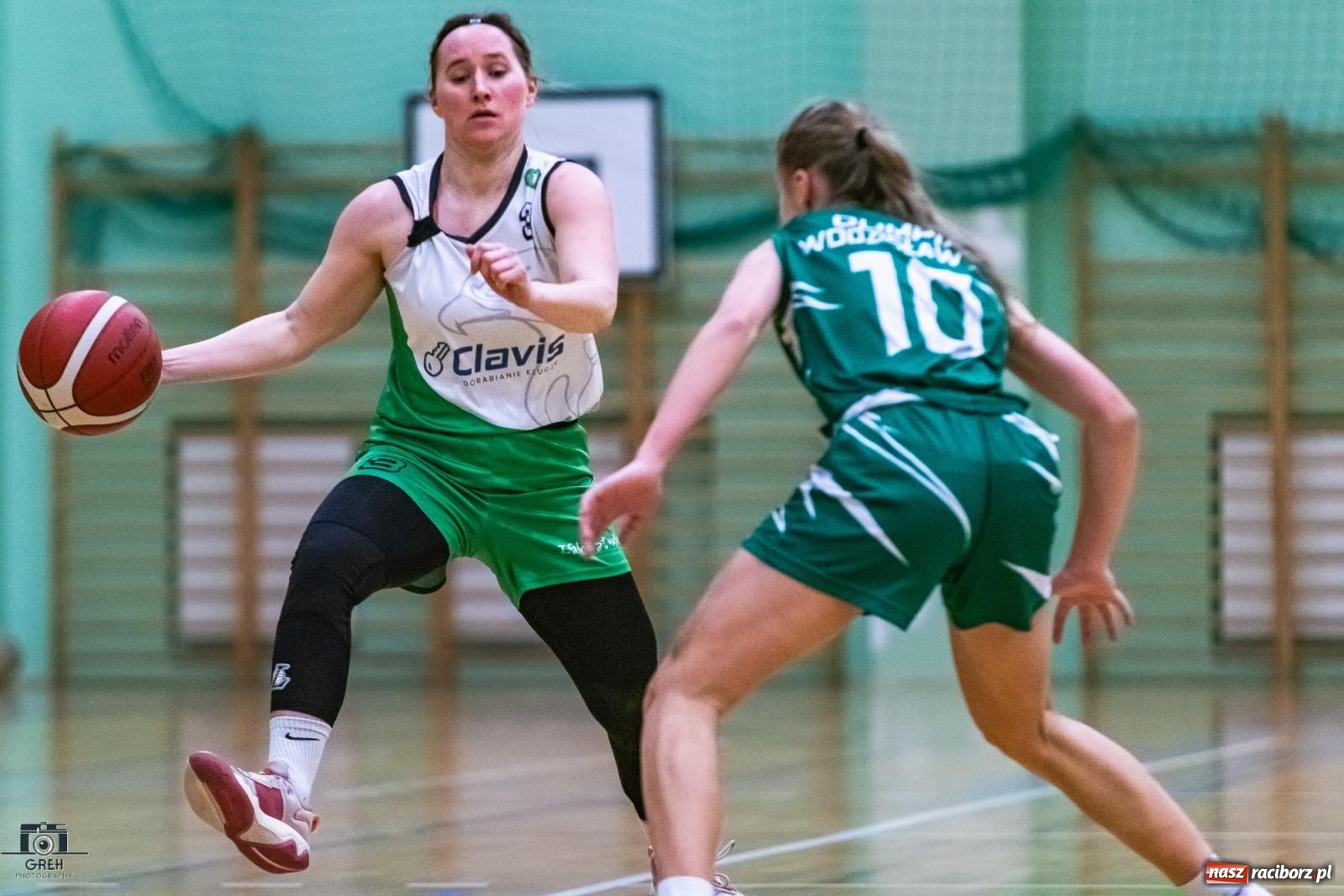 Zdjęcie w galerii na portalu naszraciborz.pl: Koszykarskie derby regionu dla wodzisławskiej Olimpii [FOTO i WIDEO] wiadomości z regionu
