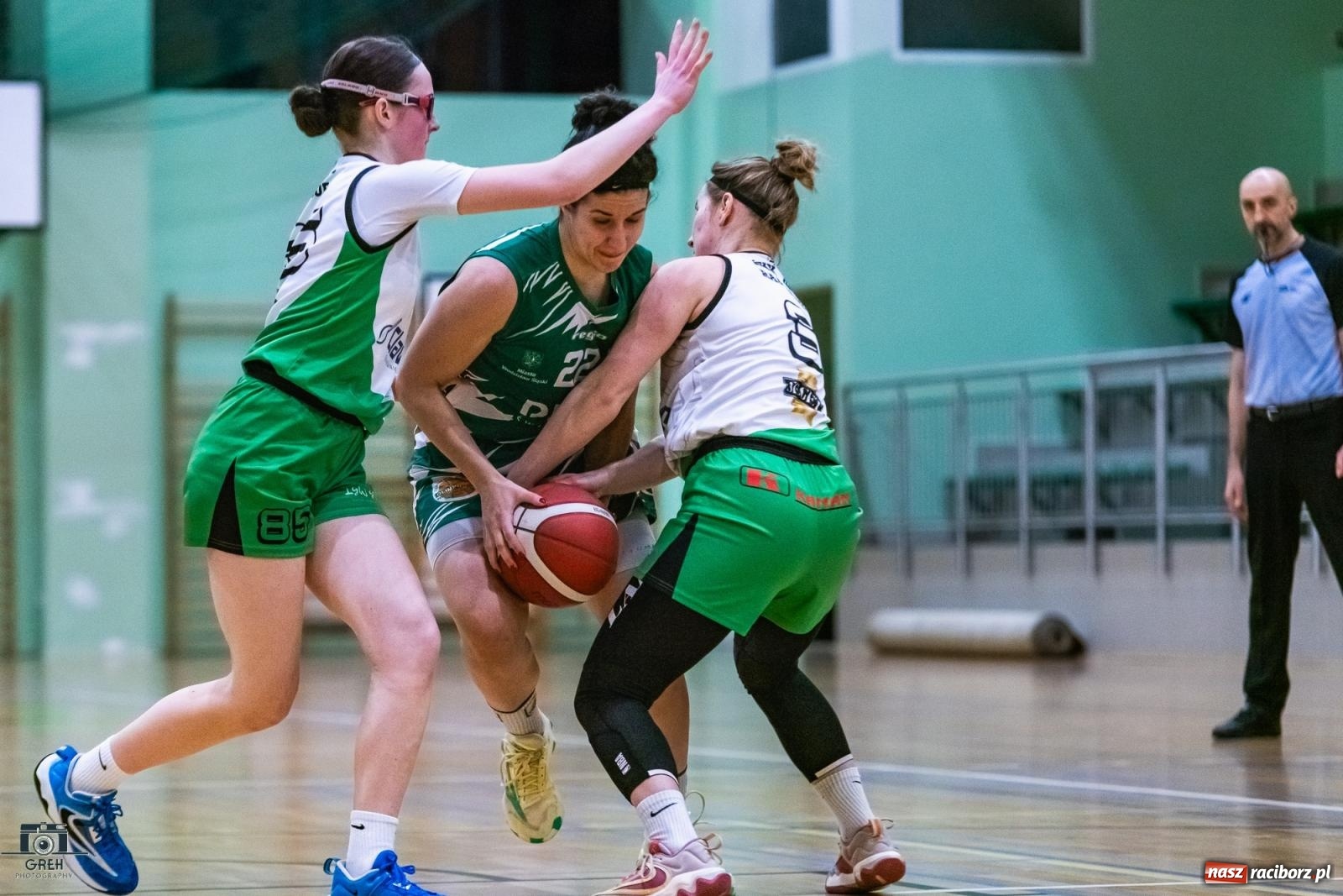 Zdjęcie w galerii na portalu naszraciborz.pl: Koszykarskie derby regionu dla wodzisławskiej Olimpii [FOTO i WIDEO] wiadomości z regionu