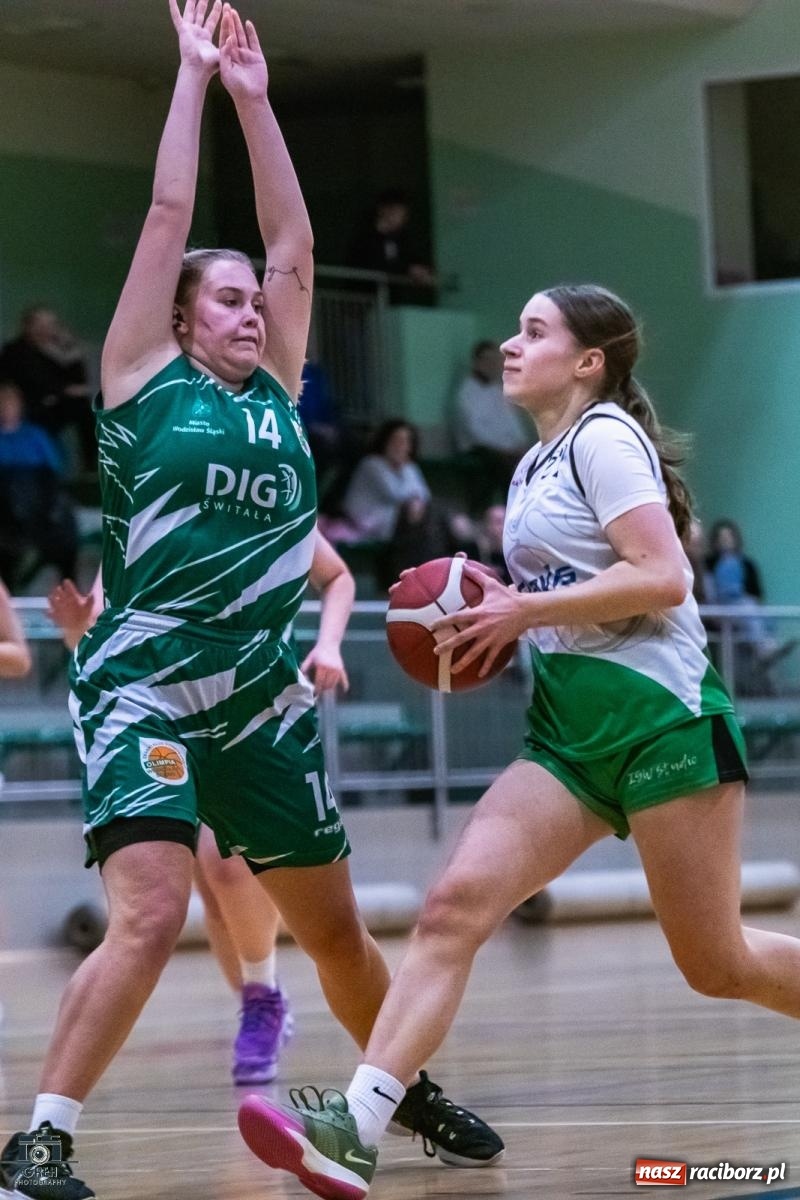 Zdjęcie w galerii na portalu naszraciborz.pl: Koszykarskie derby regionu dla wodzisławskiej Olimpii [FOTO i WIDEO] wiadomości z regionu