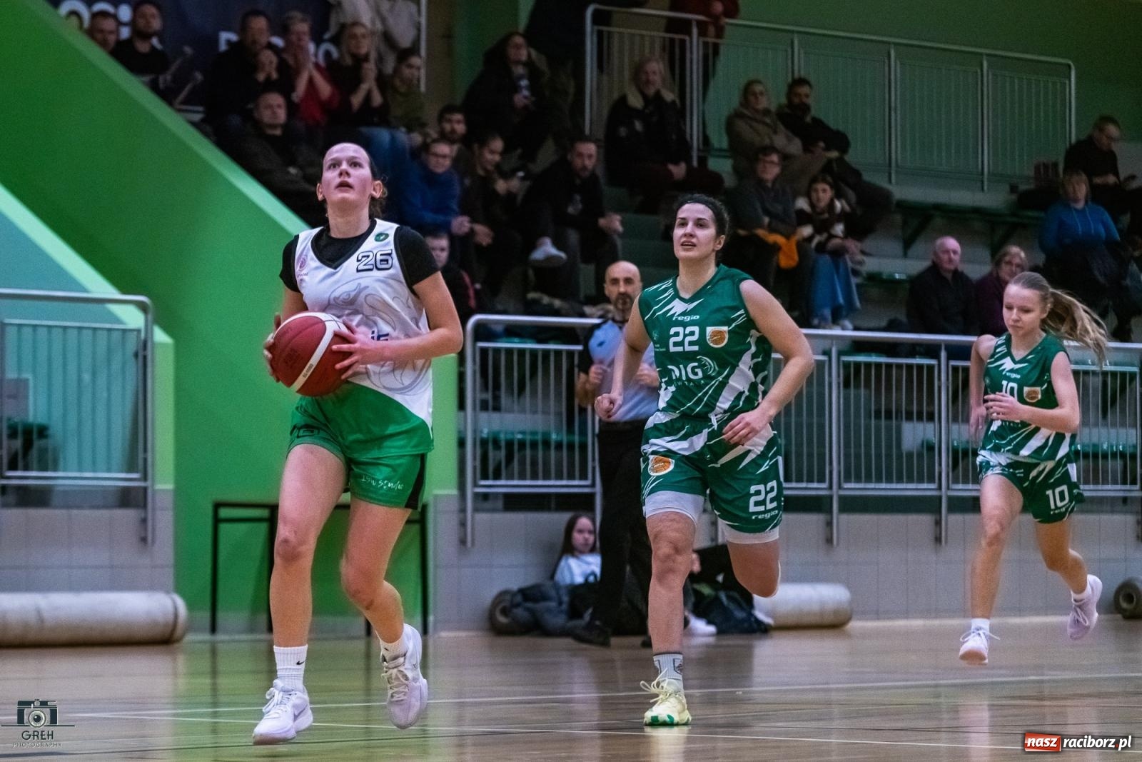 Zdjęcie w galerii na portalu naszraciborz.pl: Koszykarskie derby regionu dla wodzisławskiej Olimpii [FOTO i WIDEO] wiadomości z regionu