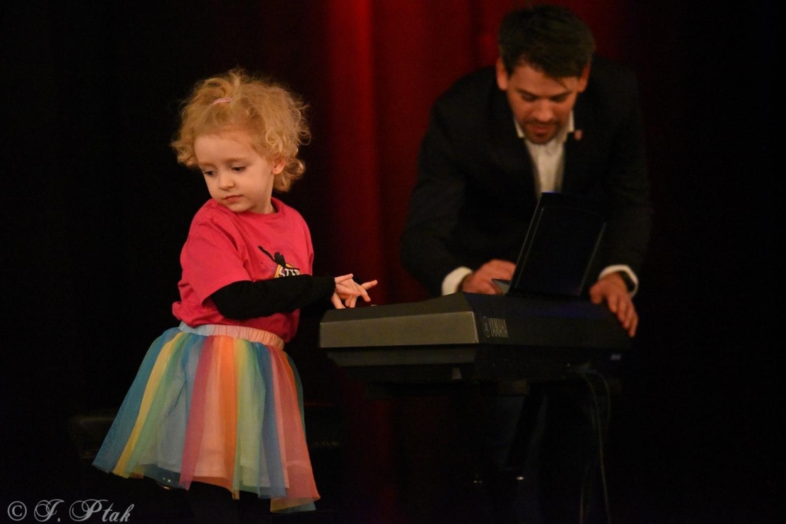 Zdjęcie w galerii na portalu naszraciborz.pl: Wieczór Otwartego Mikrofonu w Raciborzu – muzyka, taniec i poezja wiadomości z regionu