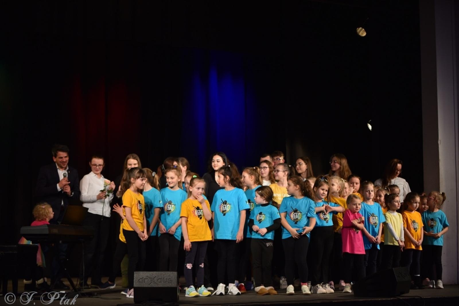 Zdjęcie w galerii na portalu naszraciborz.pl: Wieczór Otwartego Mikrofonu w Raciborzu – muzyka, taniec i poezja wiadomości z regionu