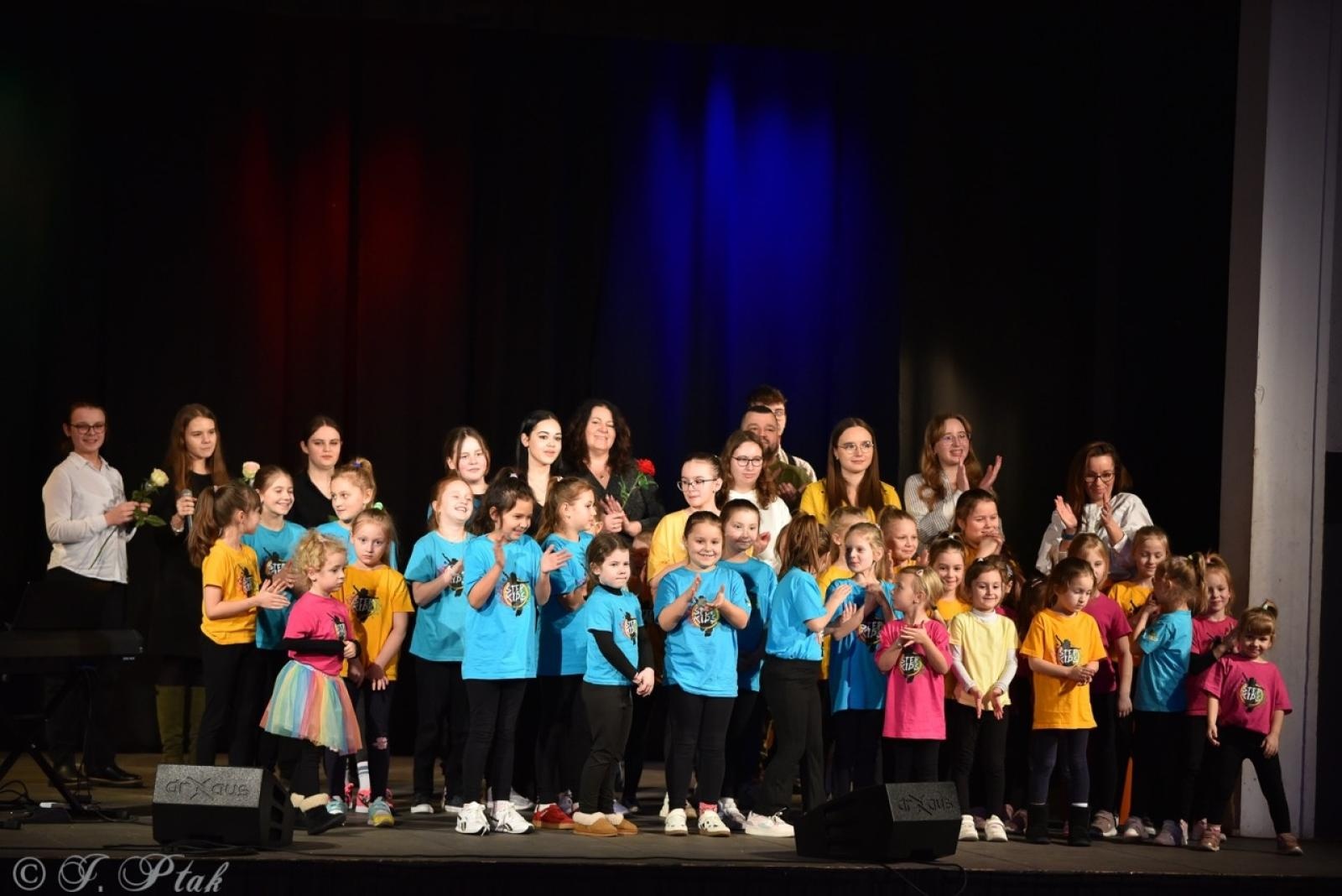 Zdjęcie w galerii na portalu naszraciborz.pl: Wieczór Otwartego Mikrofonu w Raciborzu – muzyka, taniec i poezja wiadomości z regionu