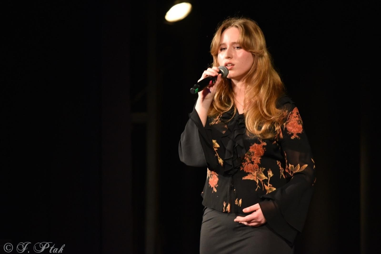 Zdjęcie w galerii na portalu naszraciborz.pl: Wieczór Otwartego Mikrofonu w Raciborzu – muzyka, taniec i poezja wiadomości z regionu