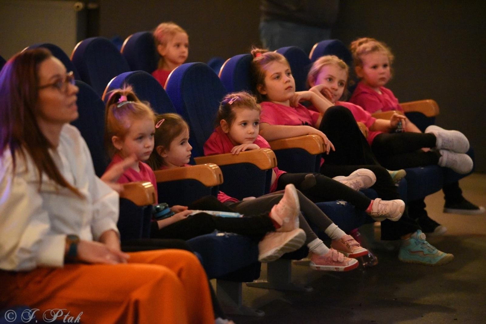 Zdjęcie w galerii na portalu naszraciborz.pl: Wieczór Otwartego Mikrofonu w Raciborzu – muzyka, taniec i poezja wiadomości z regionu