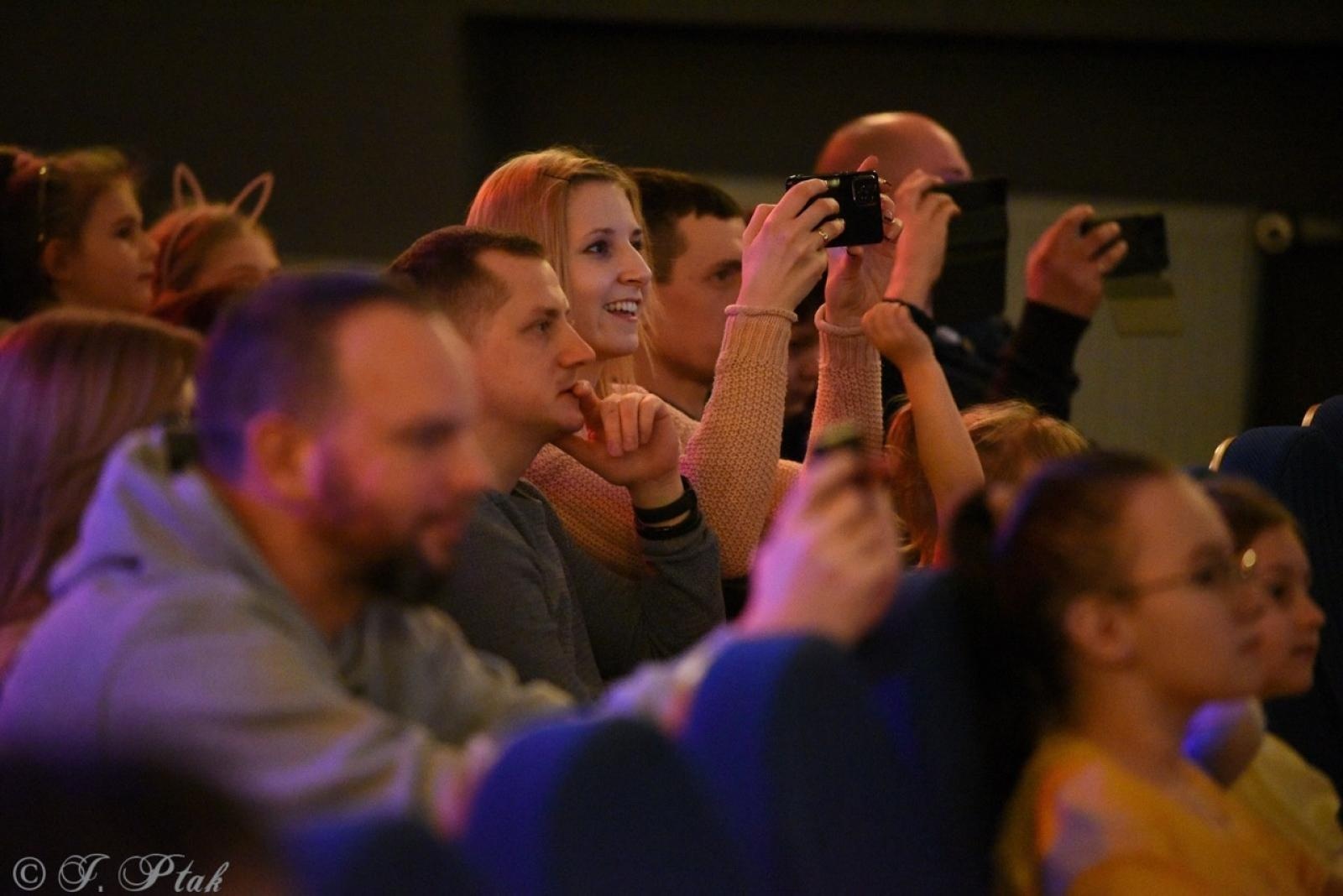 Zdjęcie w galerii na portalu naszraciborz.pl: Wieczór Otwartego Mikrofonu w Raciborzu – muzyka, taniec i poezja wiadomości z regionu