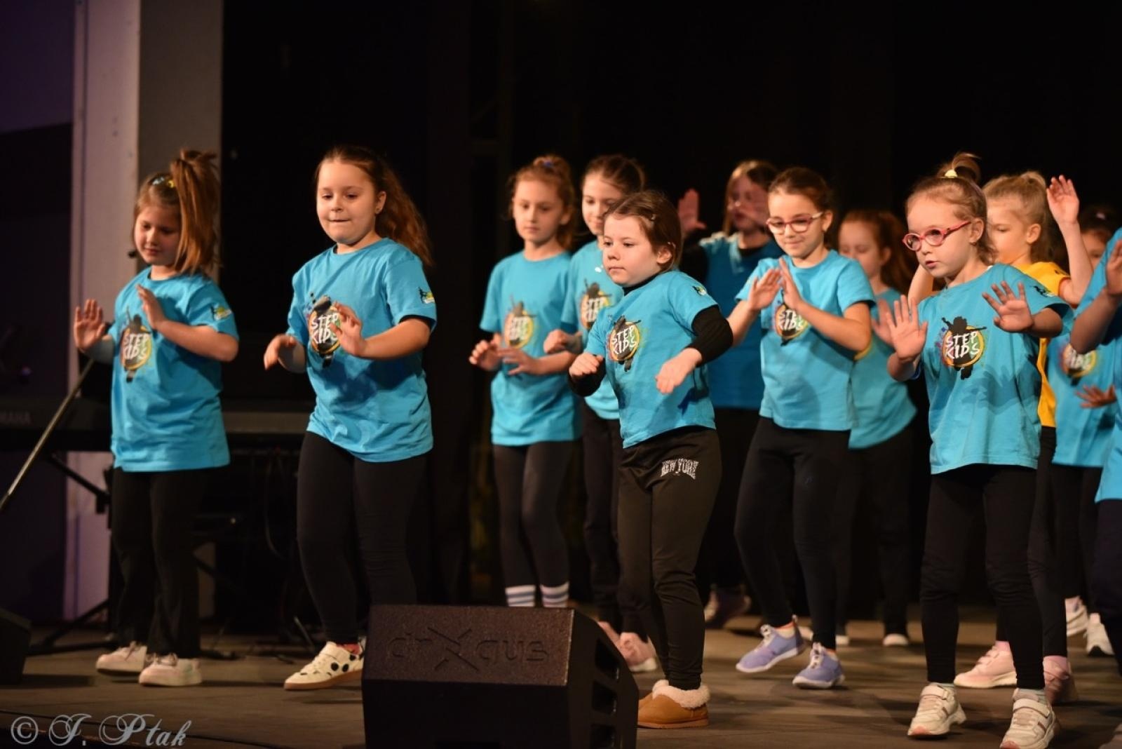 Zdjęcie w galerii na portalu naszraciborz.pl: Wieczór Otwartego Mikrofonu w Raciborzu – muzyka, taniec i poezja wiadomości z regionu