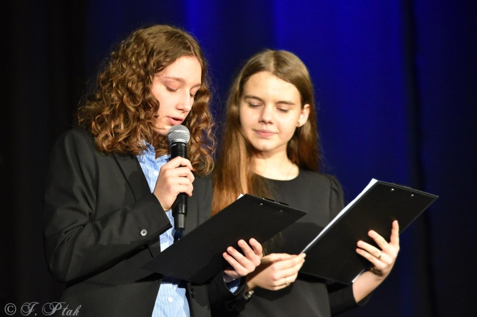 Zdjęcie w galerii na portalu naszraciborz.pl: Wieczór Otwartego Mikrofonu w Raciborzu – muzyka, taniec i poezja wiadomości z regionu