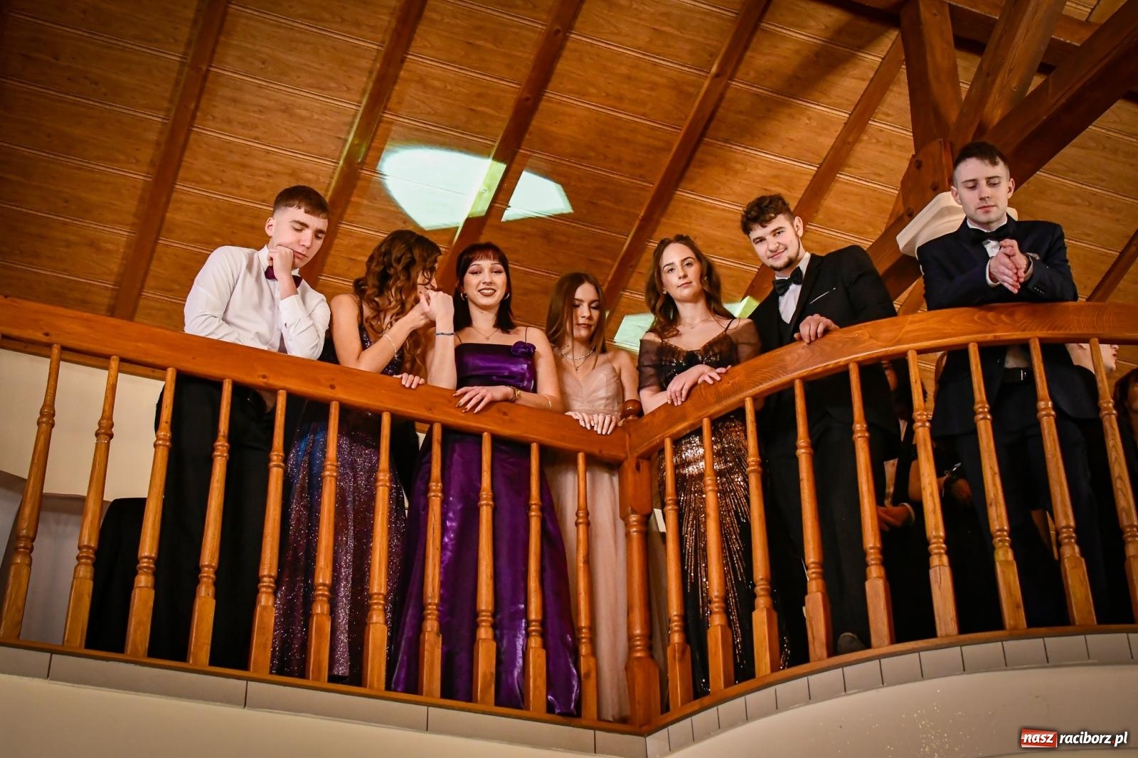 Zdjęcie w galerii na portalu naszraciborz.pl: Wielki bal studniówkowy ZSO nr 1 - I LO i Liceum Sztuk Plastycznych [FOTO i WIDEO] wiadomości z regionu