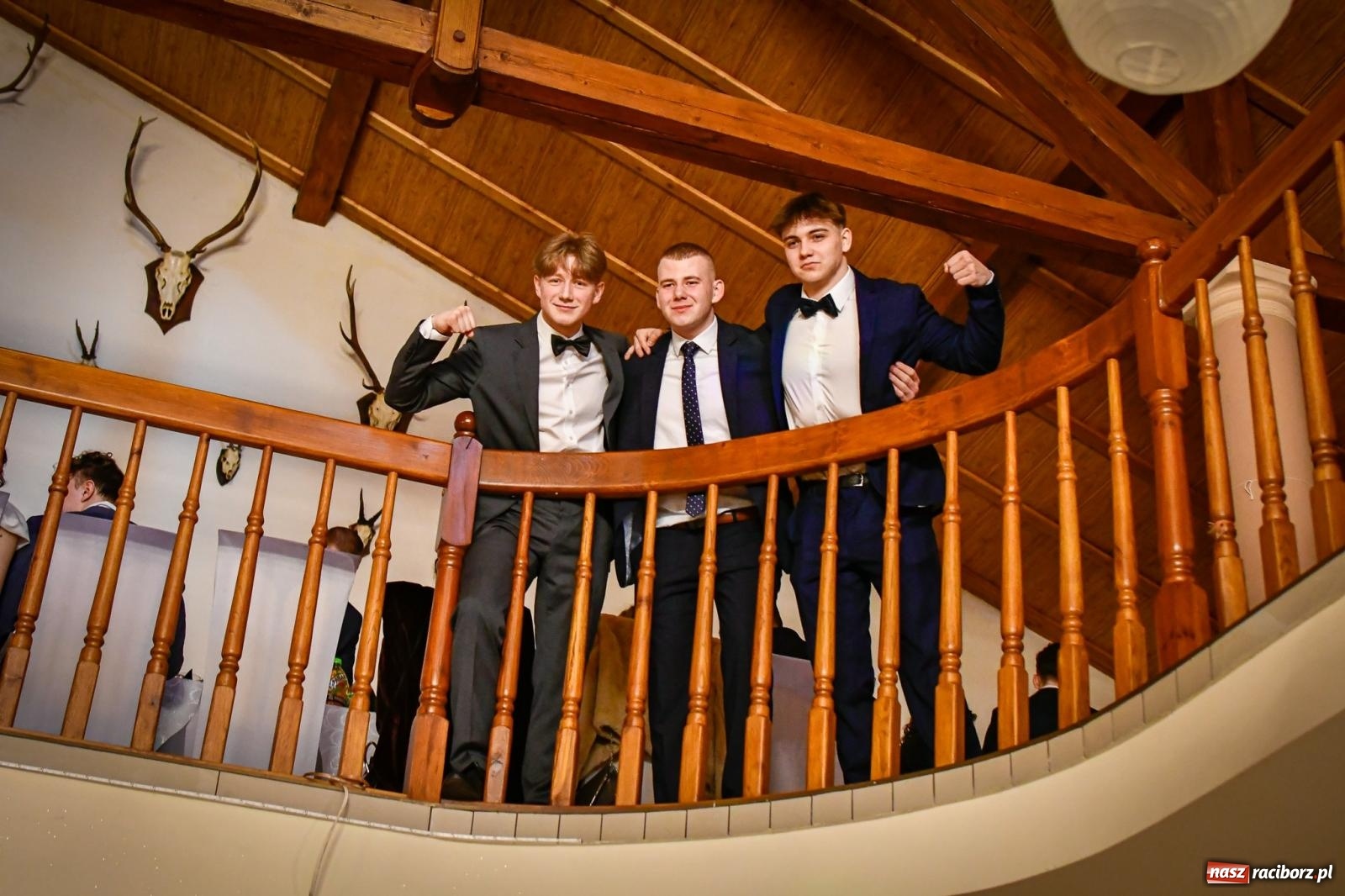 Zdjęcie w galerii na portalu naszraciborz.pl: Wielki bal studniówkowy ZSO nr 1 - I LO i Liceum Sztuk Plastycznych [FOTO i WIDEO] wiadomości z regionu