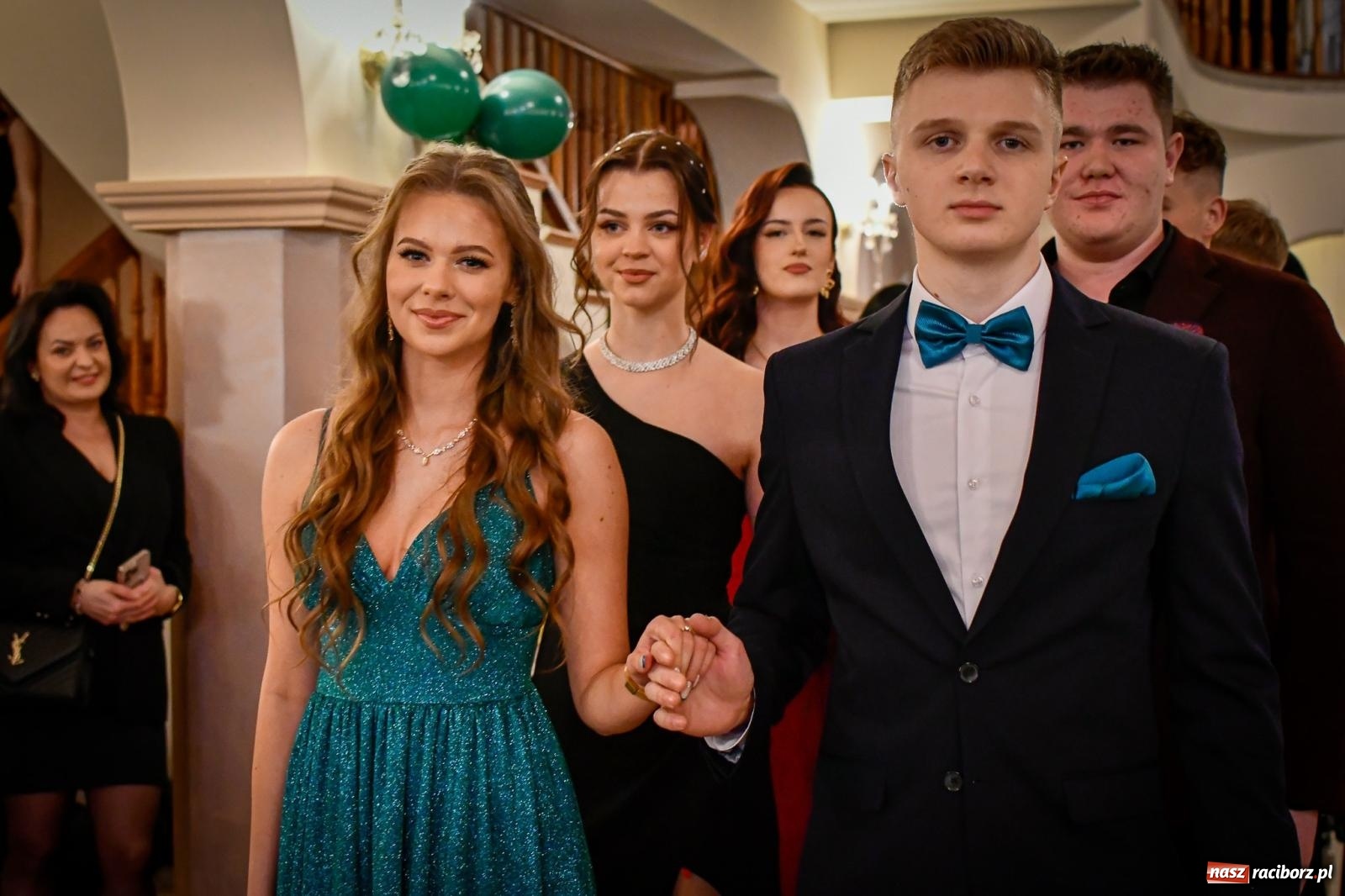 Zdjęcie w galerii na portalu naszraciborz.pl: Wielki bal studniówkowy ZSO nr 1 - I LO i Liceum Sztuk Plastycznych [FOTO i WIDEO] wiadomości z regionu