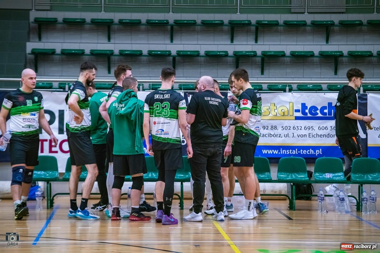 Zdjęcie w galerii na portalu naszraciborz.pl: KS Racibórz bez argumentów w starciu z Akademią Talentów Jastrzębskiego Węgla [FOTO] wiadomości z regionu